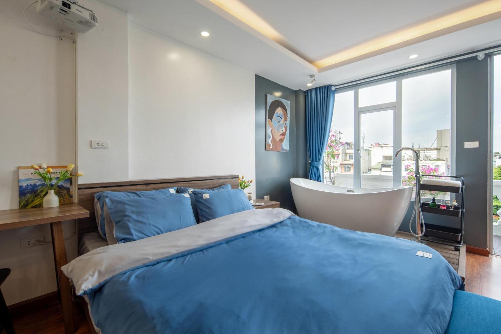 Holly's Elegance Retreat With Bathtub In Old Quarter Apartment Hanoi