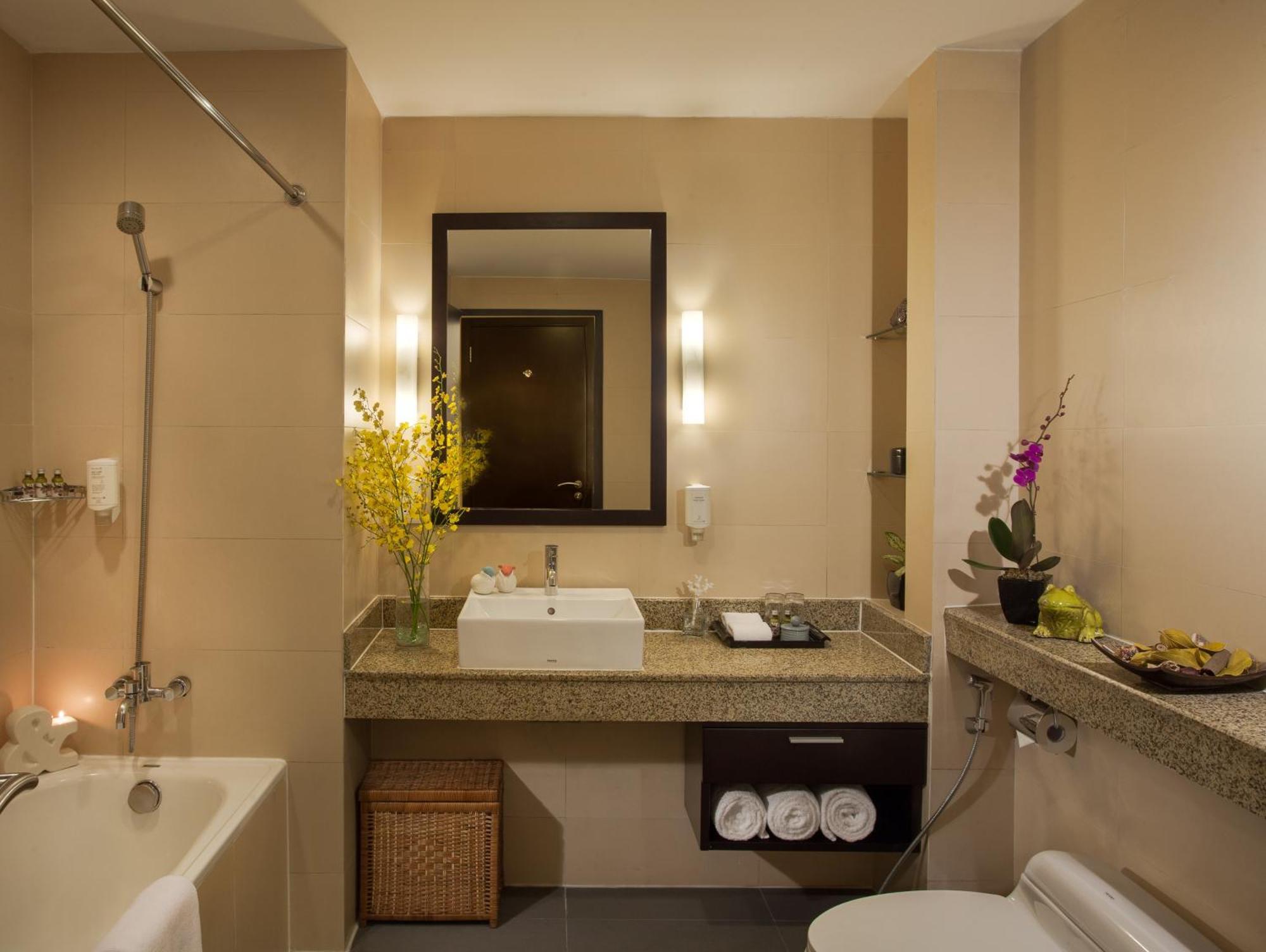 Somerset Hoa Binh Apartment *