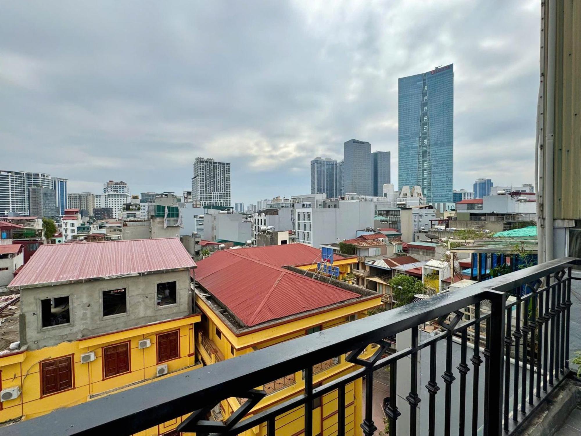 22housing 20 Linh Lang * Hanoi