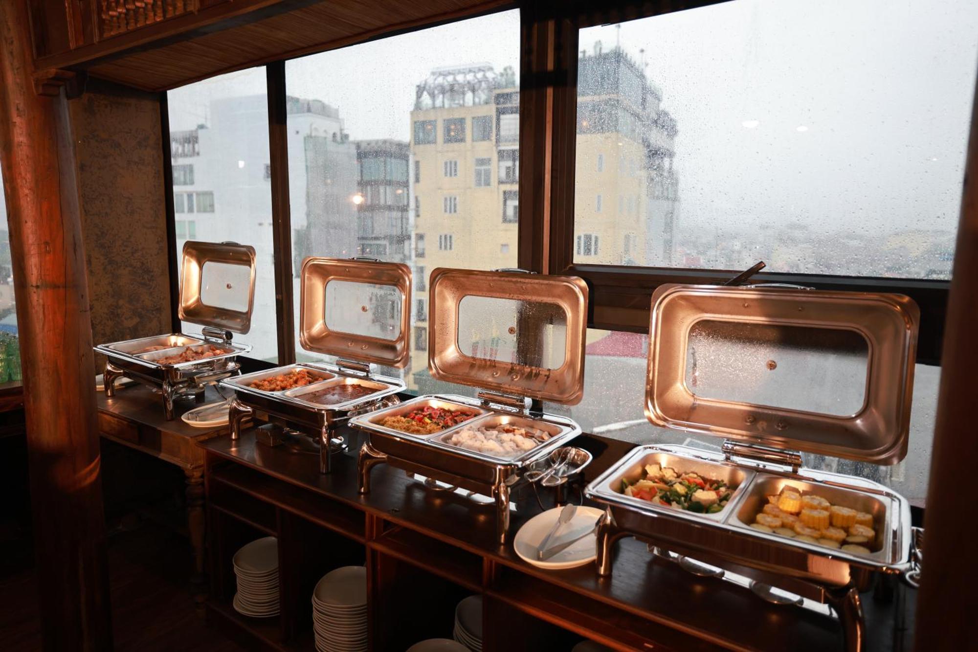 Hotel Kecho Legacy & Hanoi