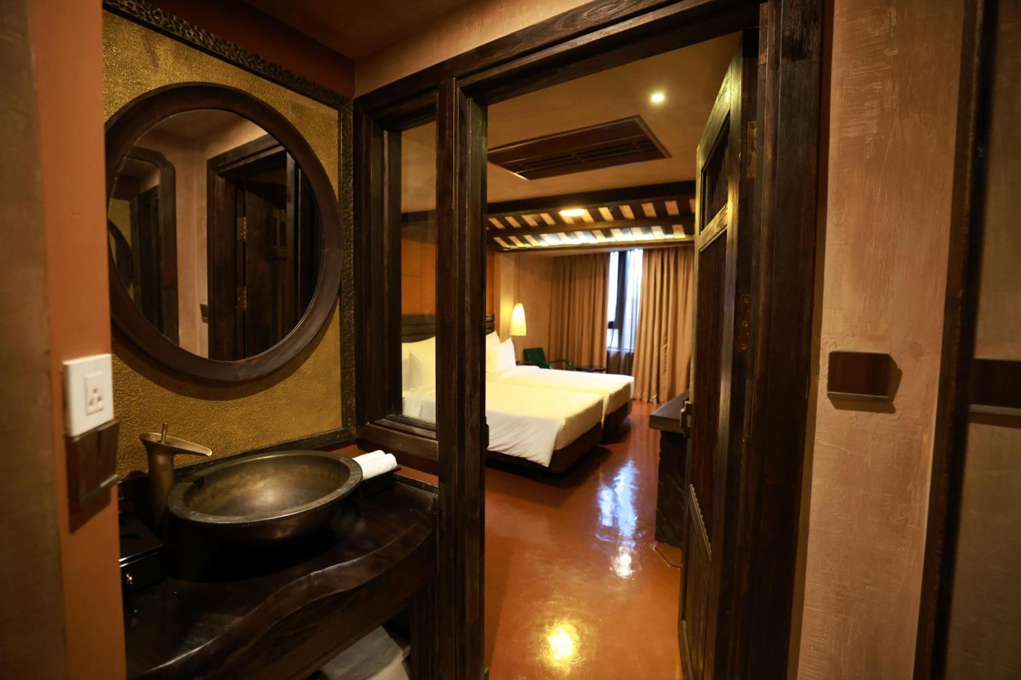 Kecho Legacy & Hotel 4*