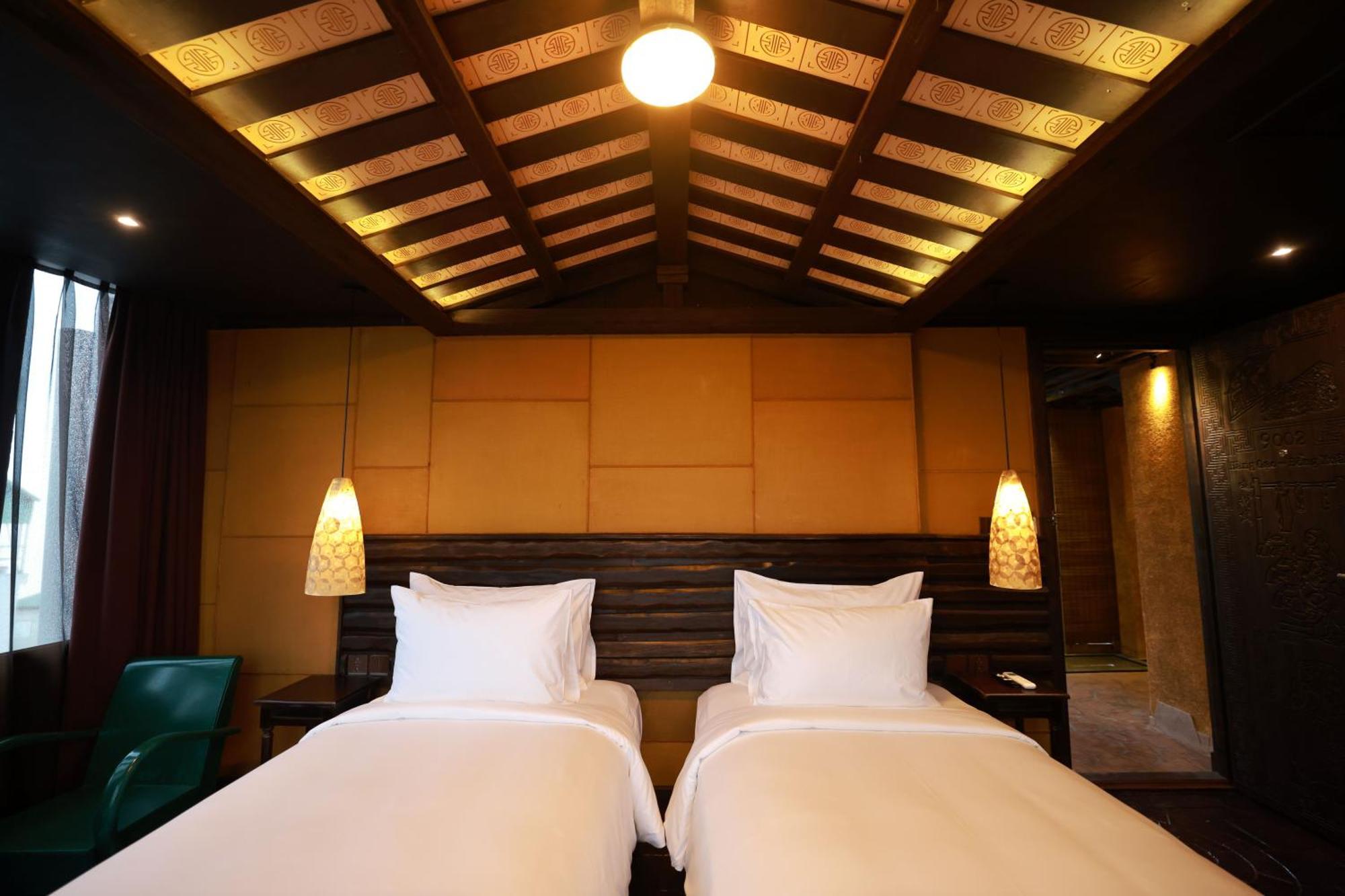 Hotel Kecho Legacy &