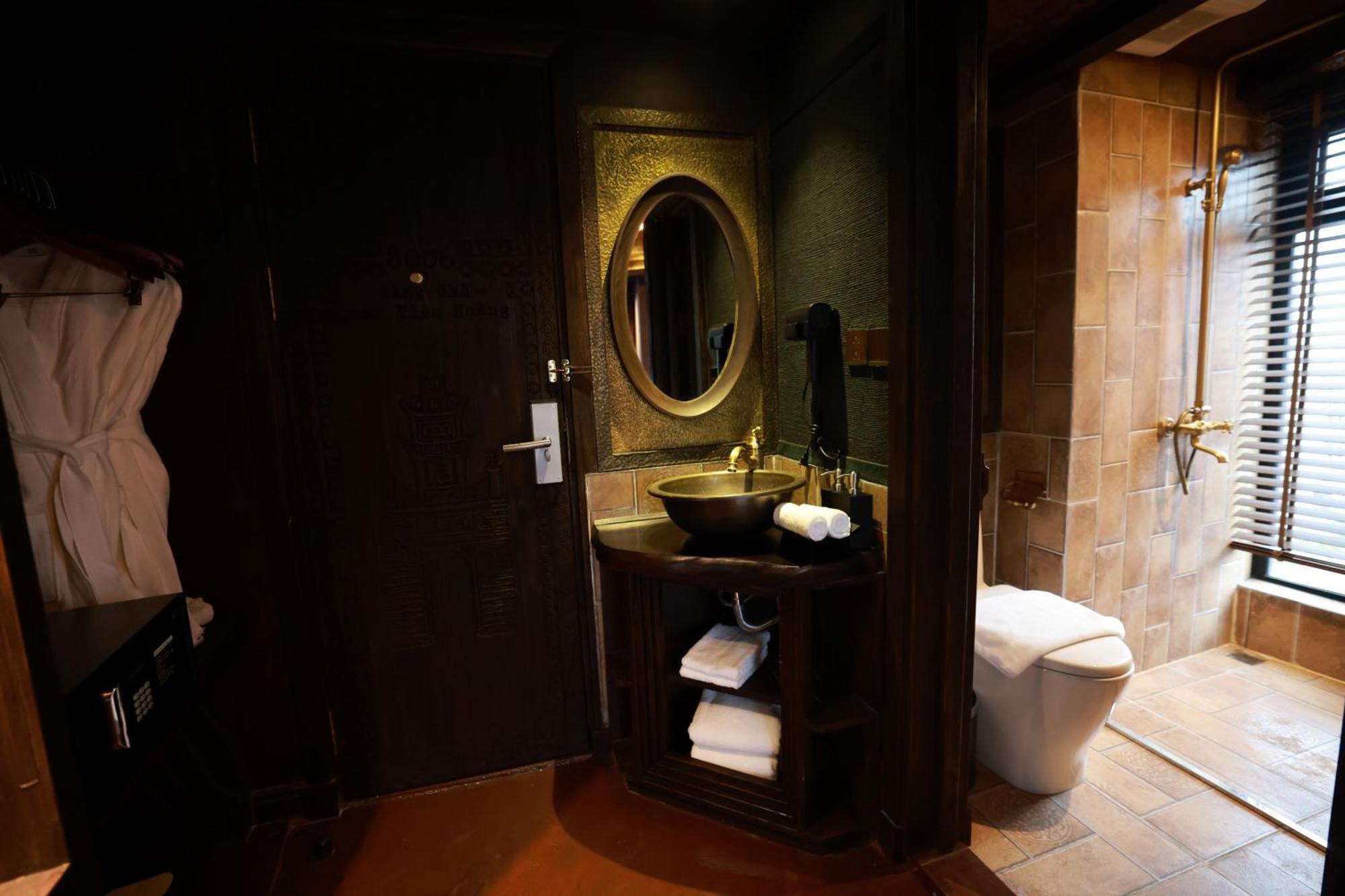 Hotel Kecho Legacy & Hanoi