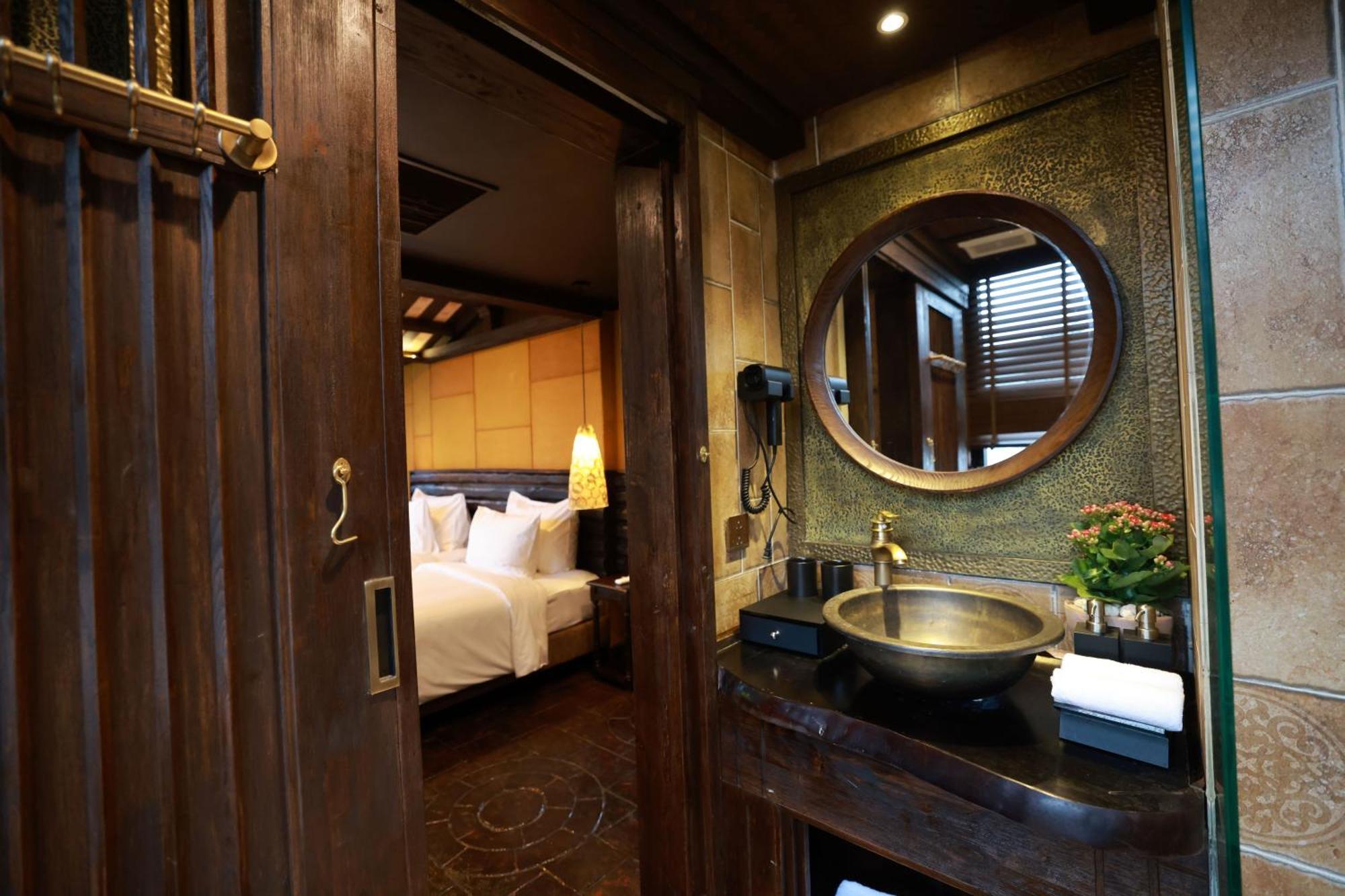Kecho Legacy & Hotel 4*