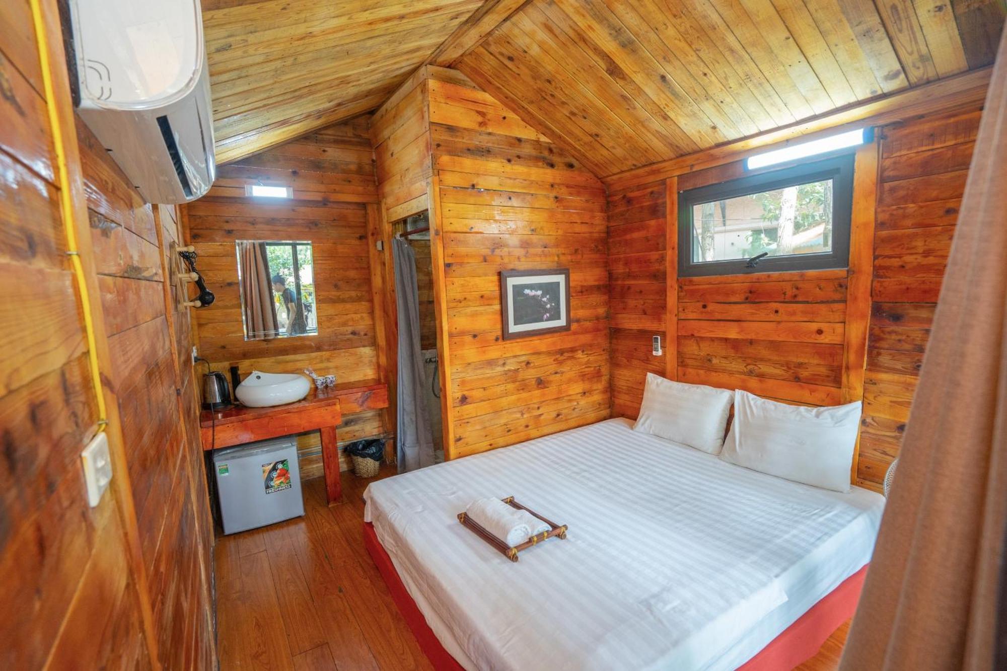 Pine Hill & Chalet *