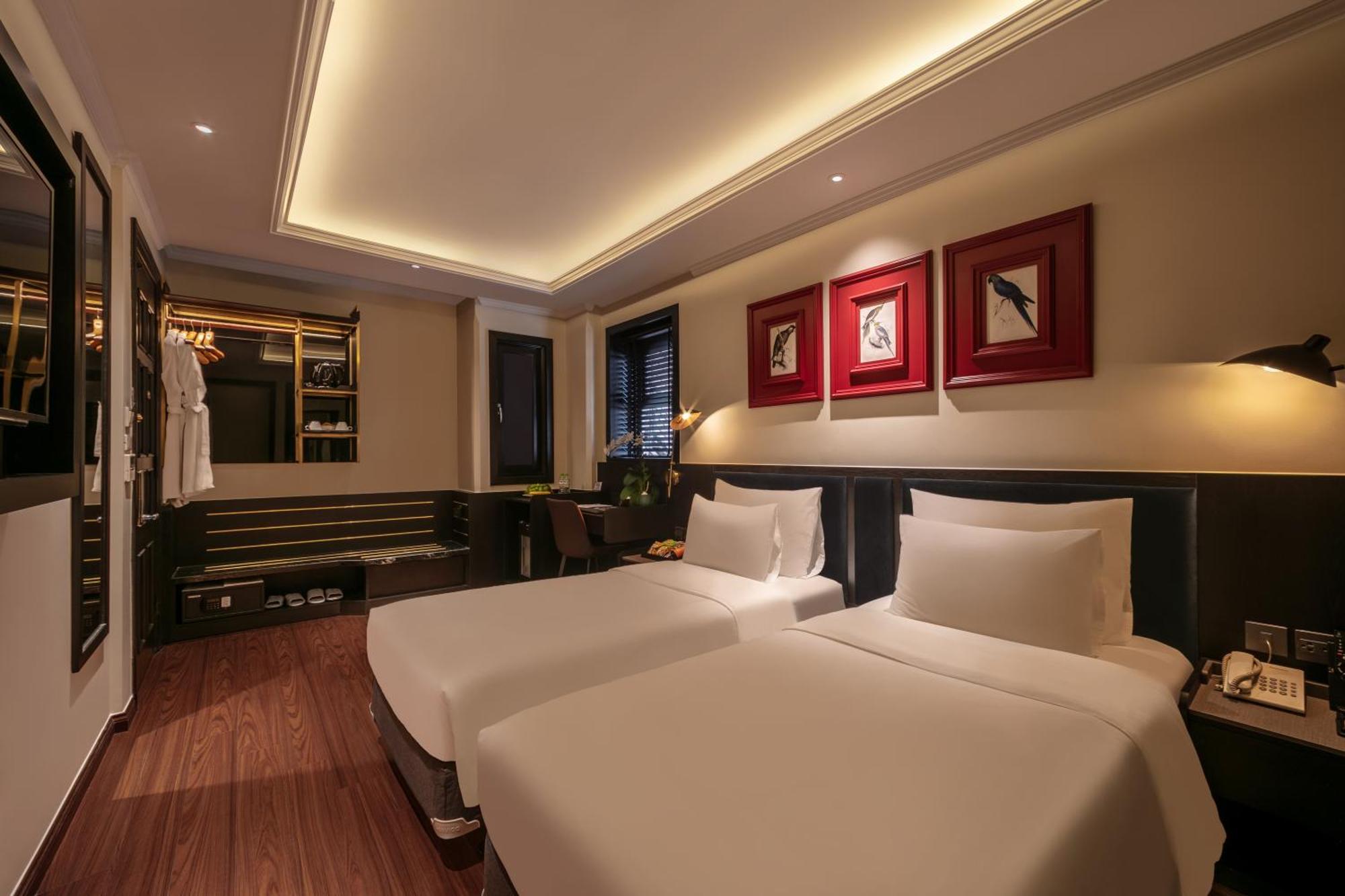 Champton Hotel 4*