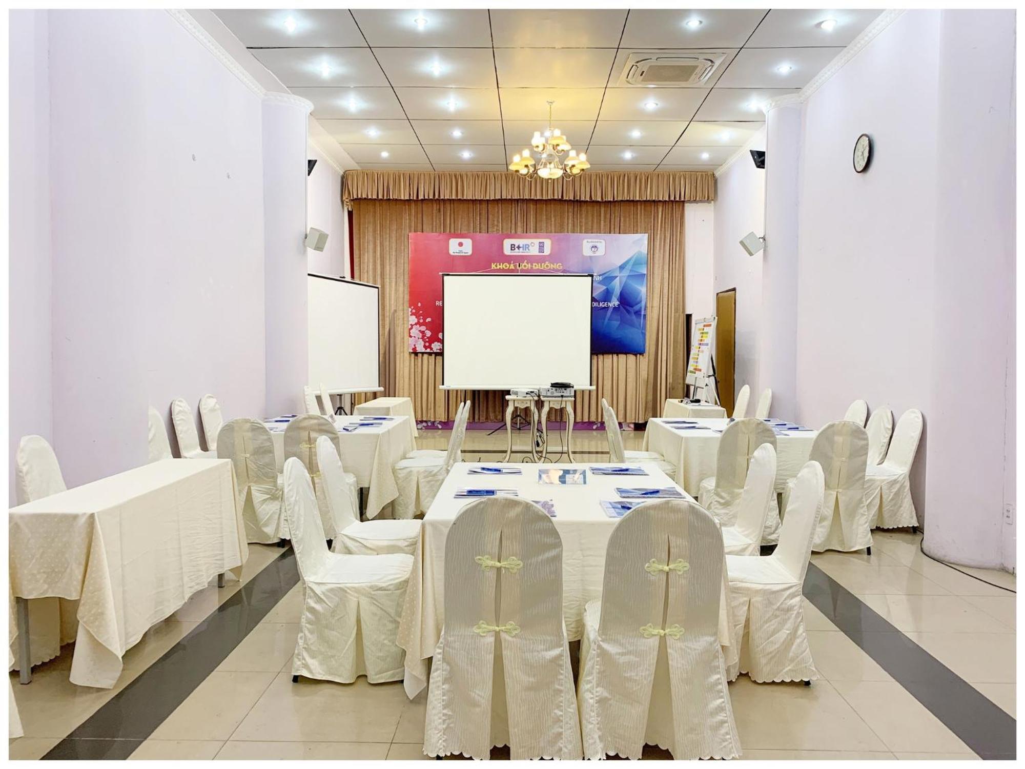Khách sạn Cong Doan Viet Nam 3*