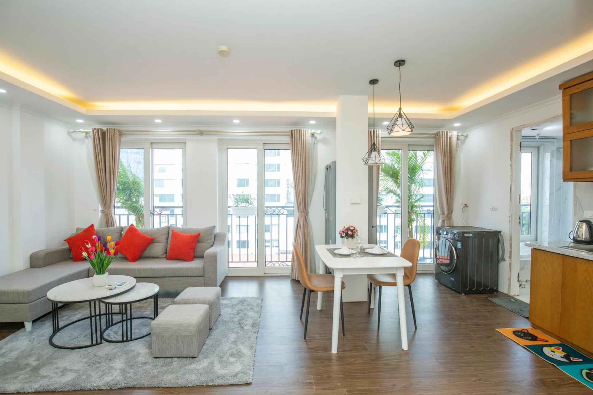Sumitomo Tower-1 Bed &