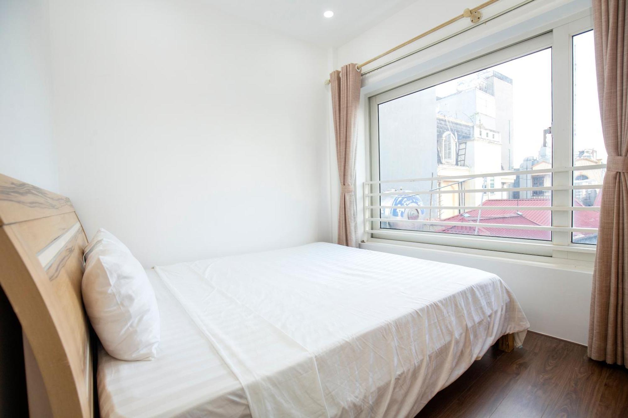 Sumitomo Tower-1 Bed & *