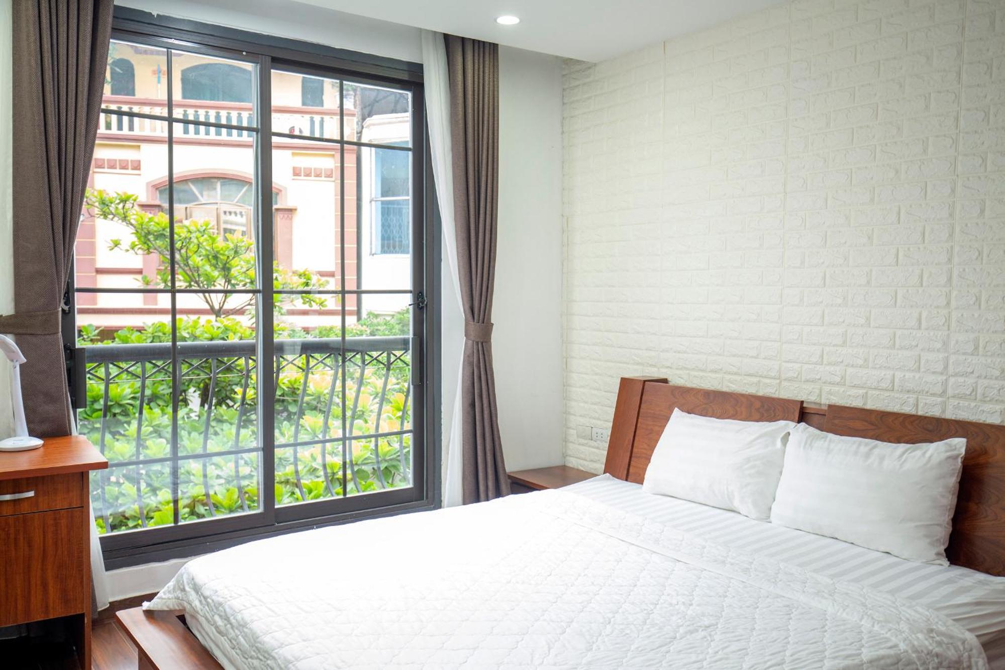 Apartment Sumitomo 2 No 48 Lane 12 Dao Tan Street Hanoi