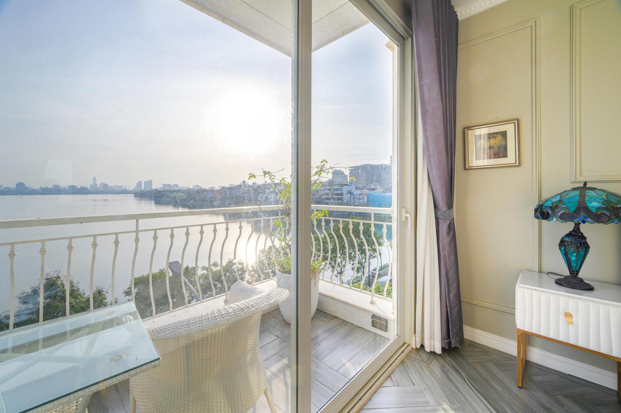 Luxe Paradise Xuan Dieu Hanoi