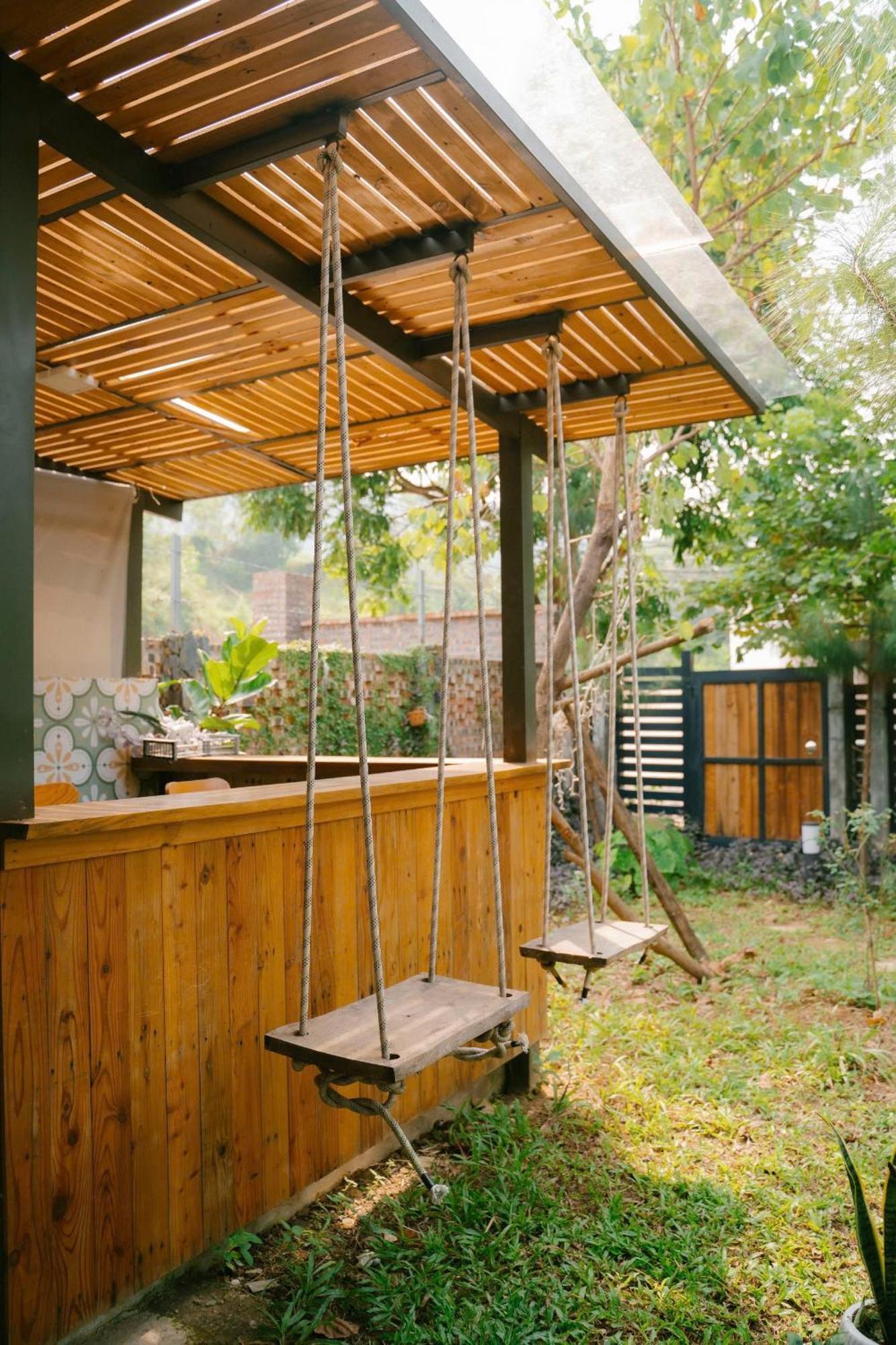 Lodge Anna Little Garden - Soc Son - Thong House Hanoi
