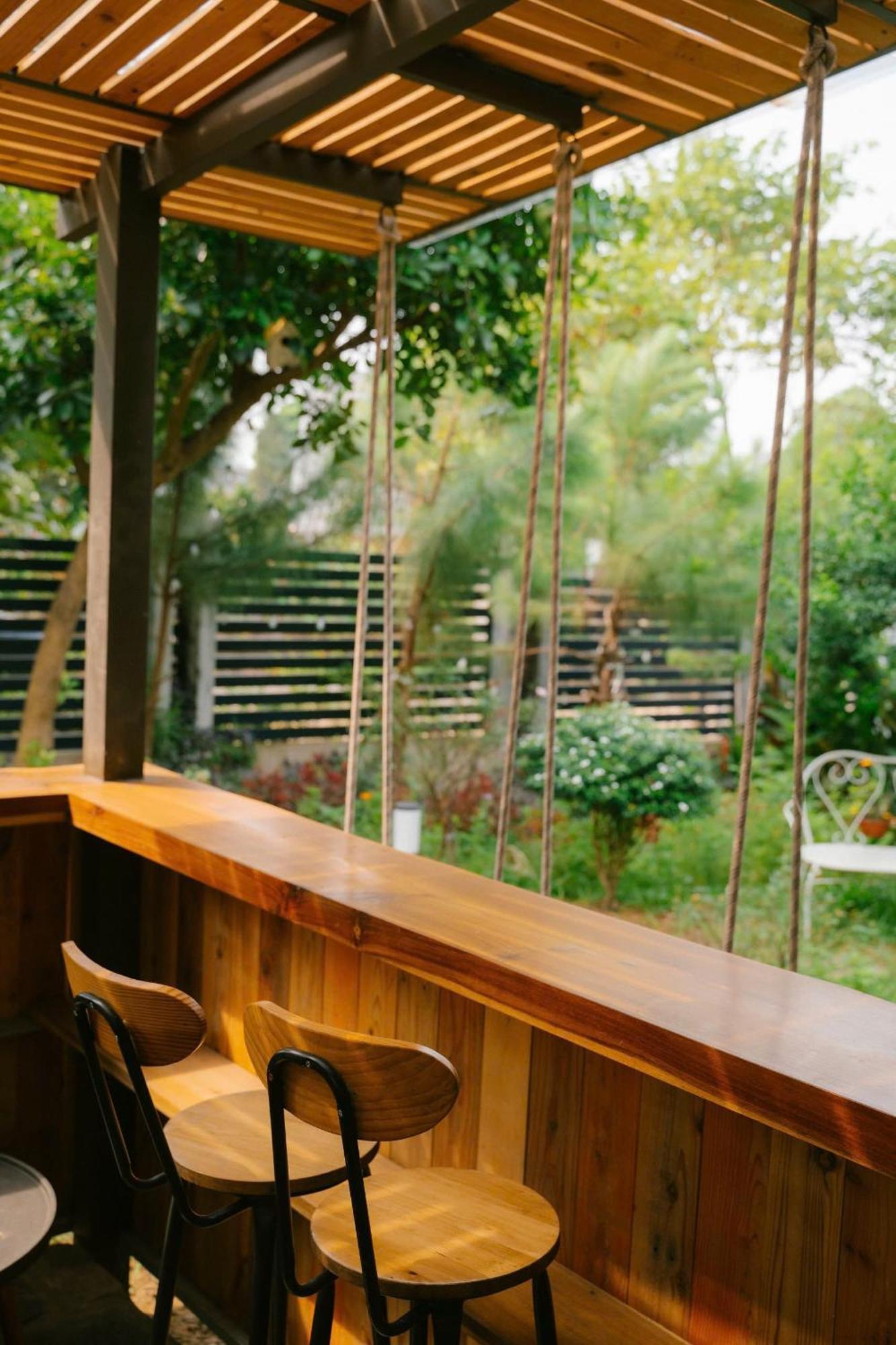 Lodge Anna Little Garden - Soc Son - Thong House Hanoi