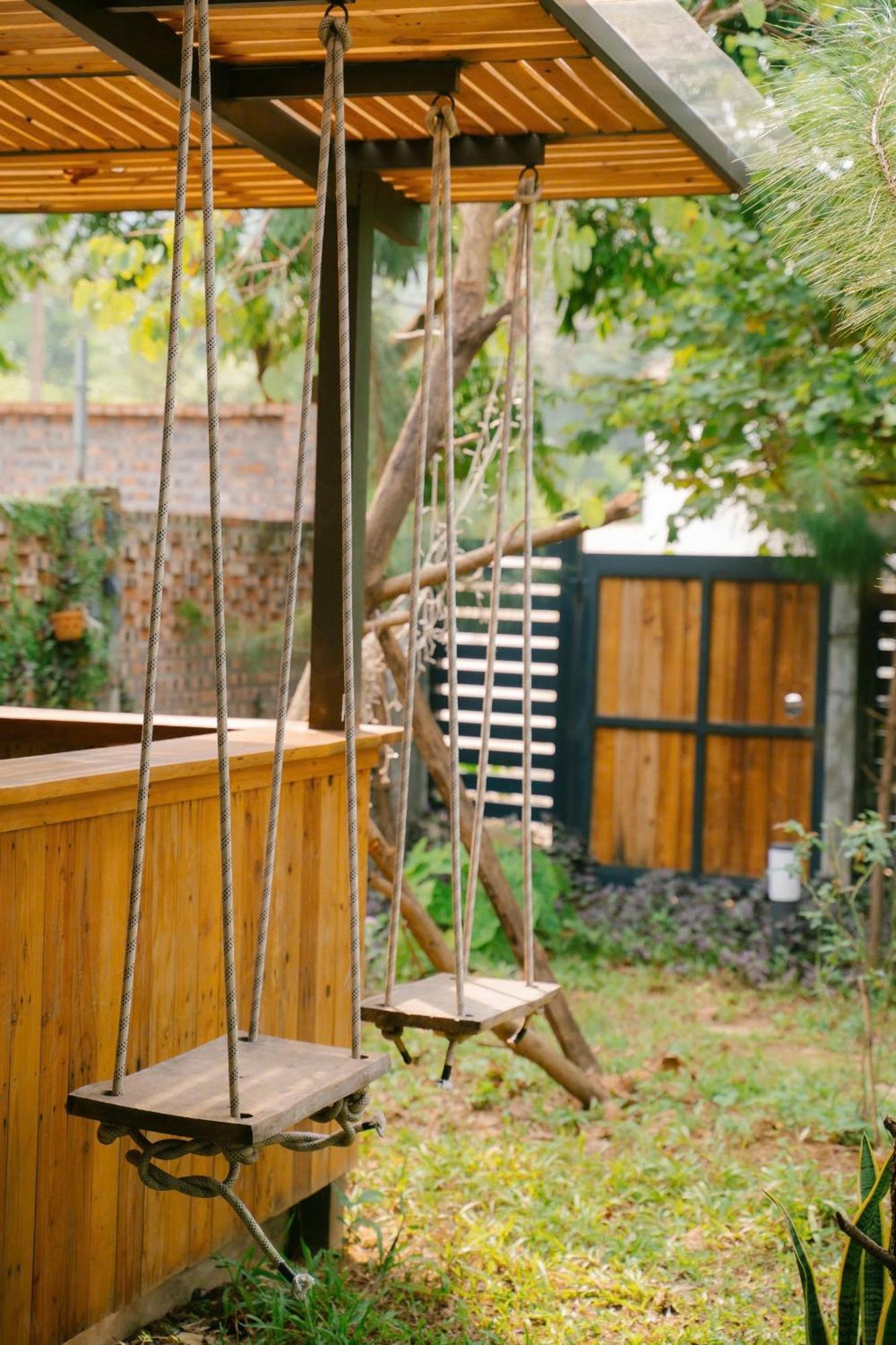 Anna Little Garden - Soc Son - Thong House