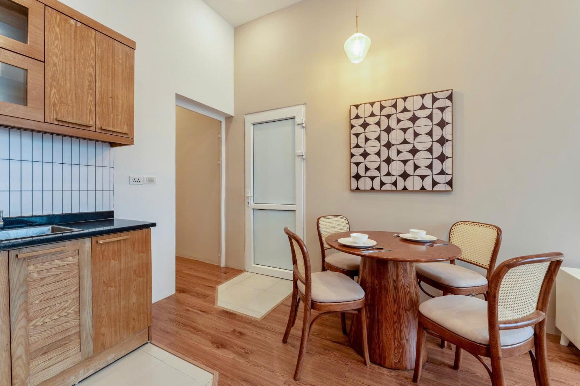Annam Panorama Lakeview - Garden & Balcony - Westlake * Hanoi