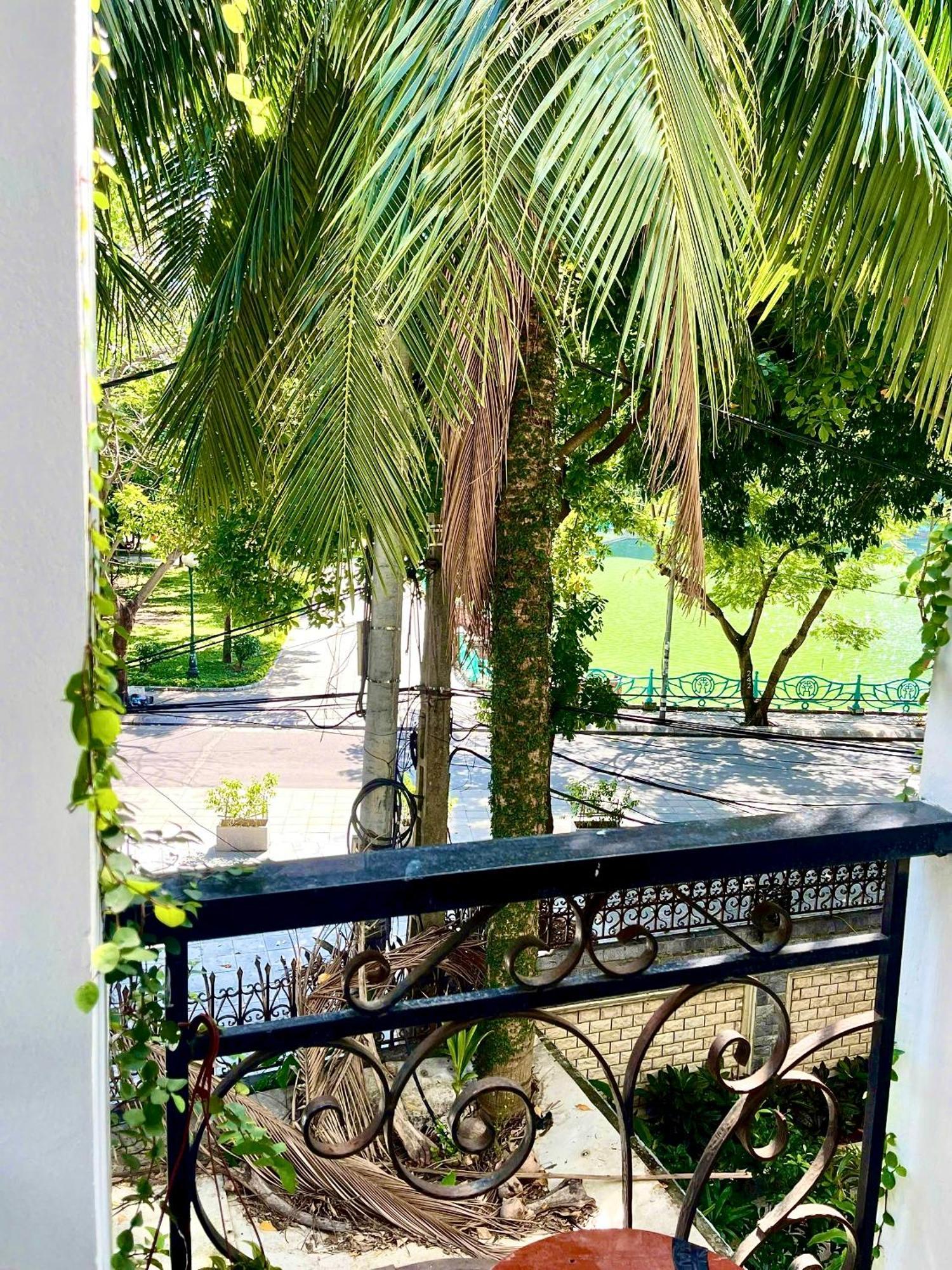 Sora Balcony View Westlake *