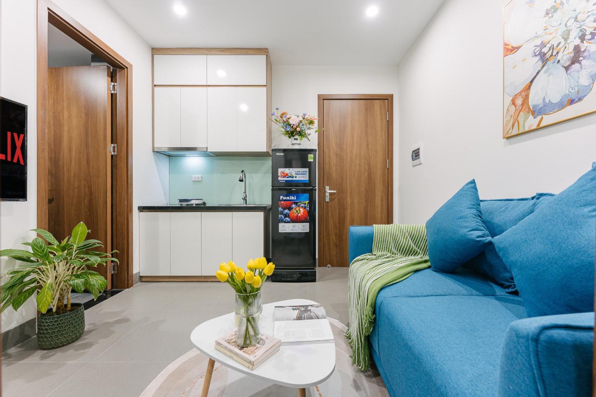 Cindy Westlake Apartment Hanoi
