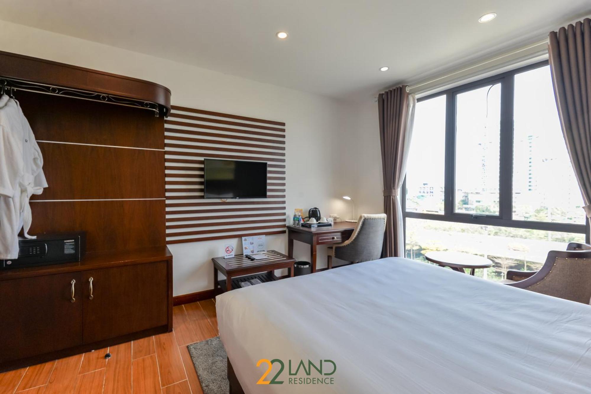 Bradi Gate - 22land - Nguyen Dinh Hoan Hanoi