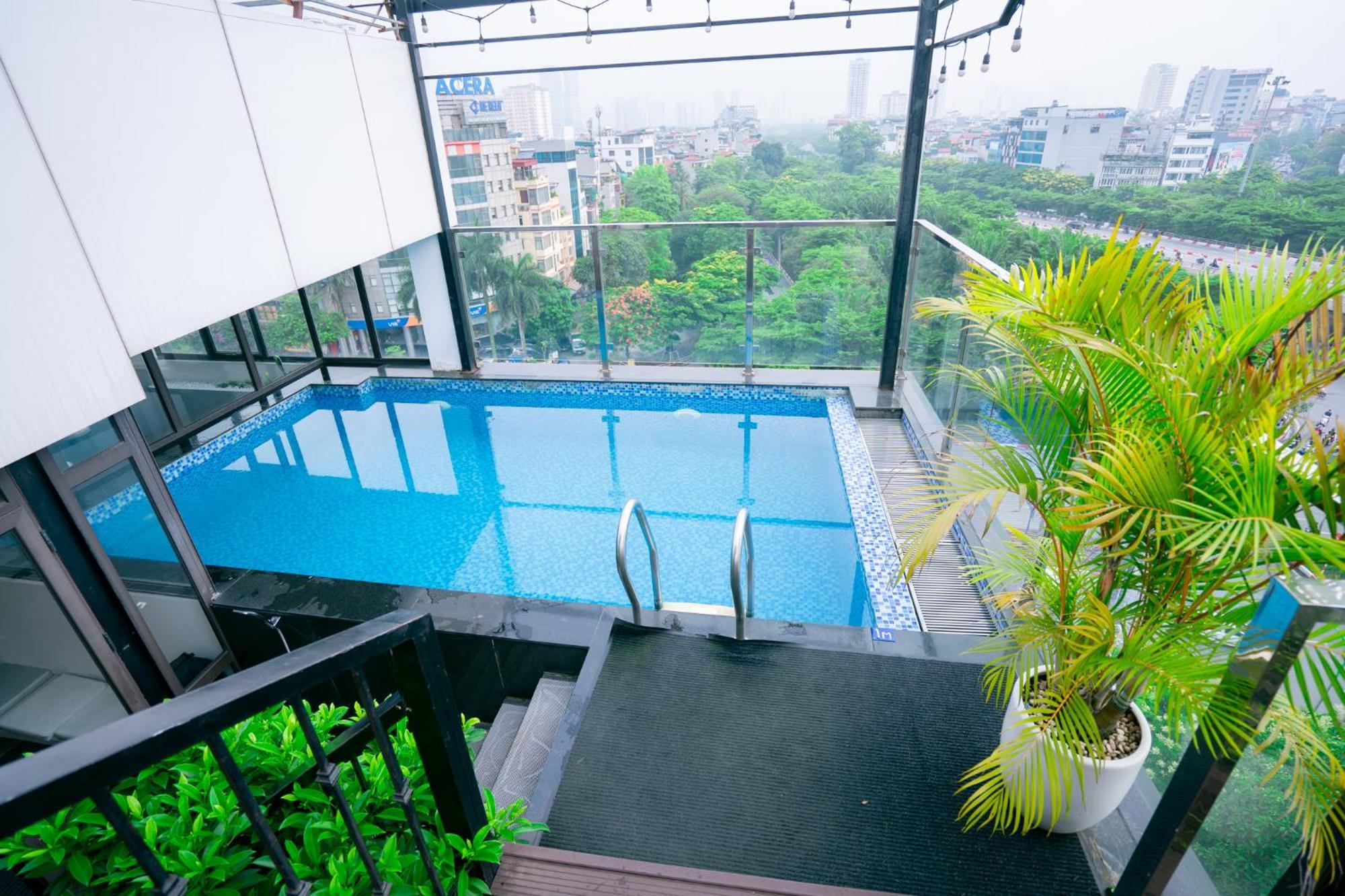 Bradi Gate - 22land - Nguyen Dinh Hoan Hanoi