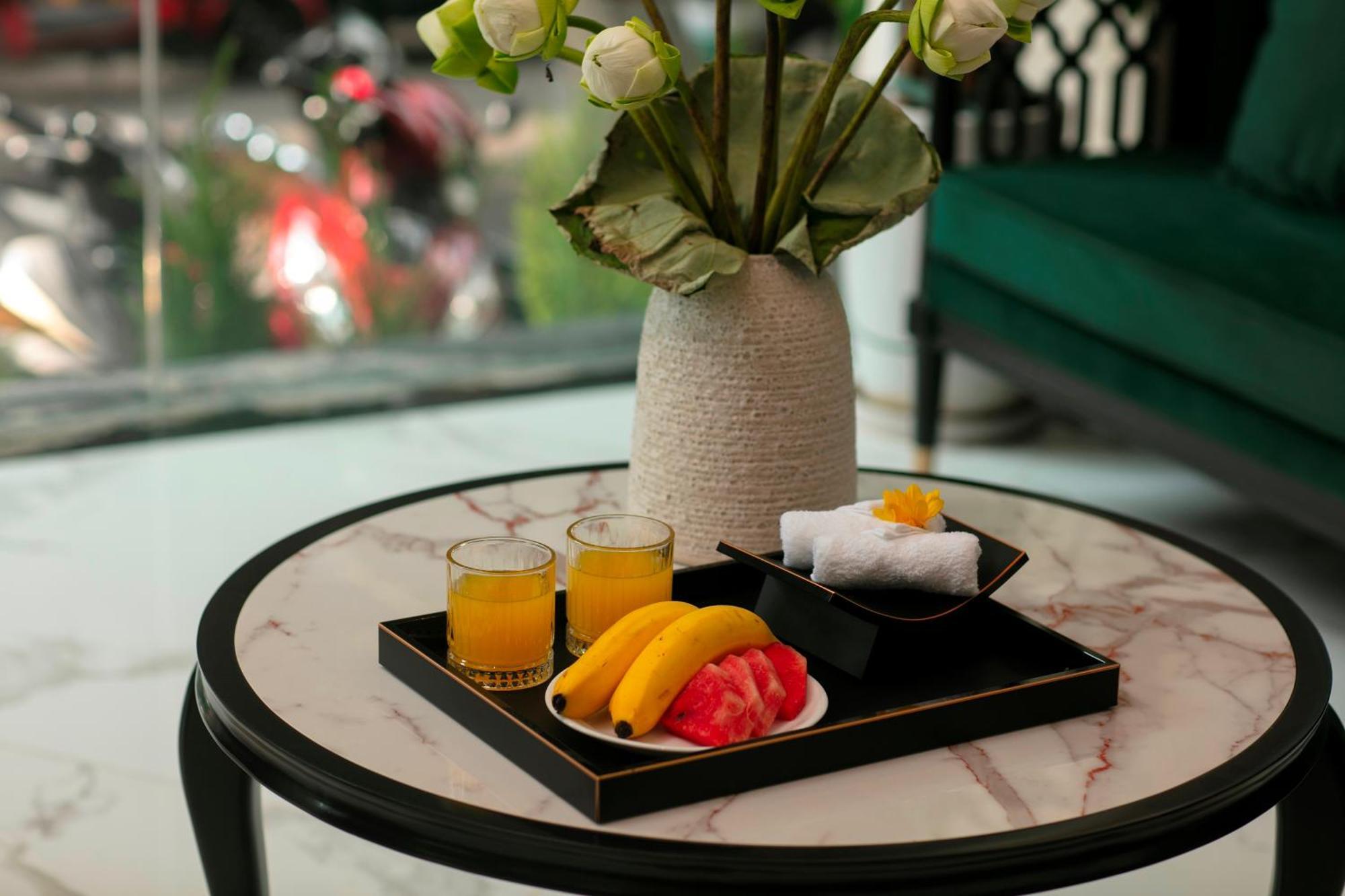 Plaza & Hanoi