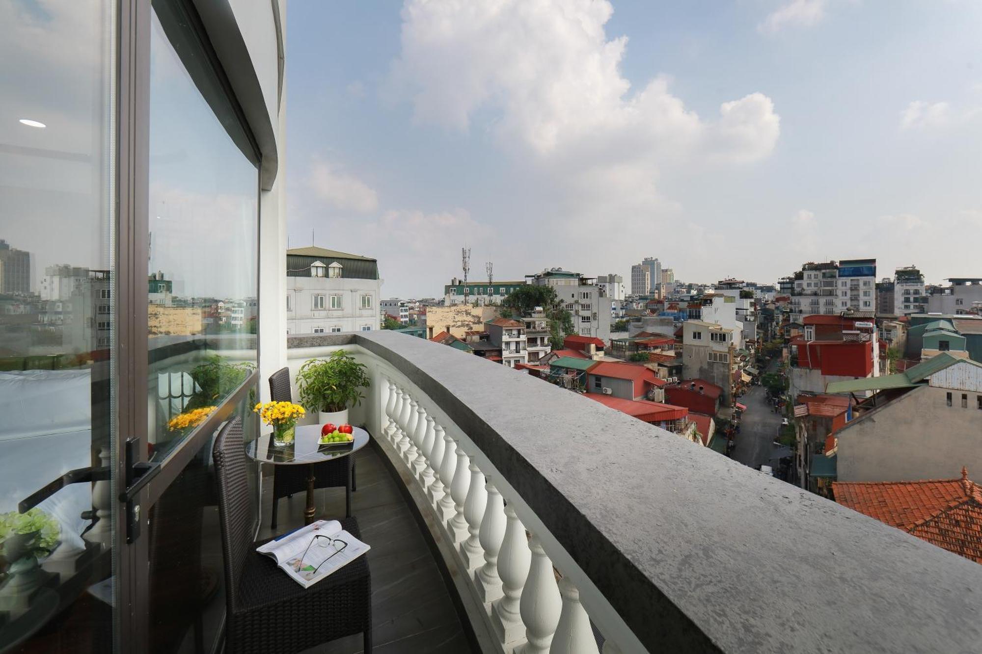 Hotel Plaza & Hanoi