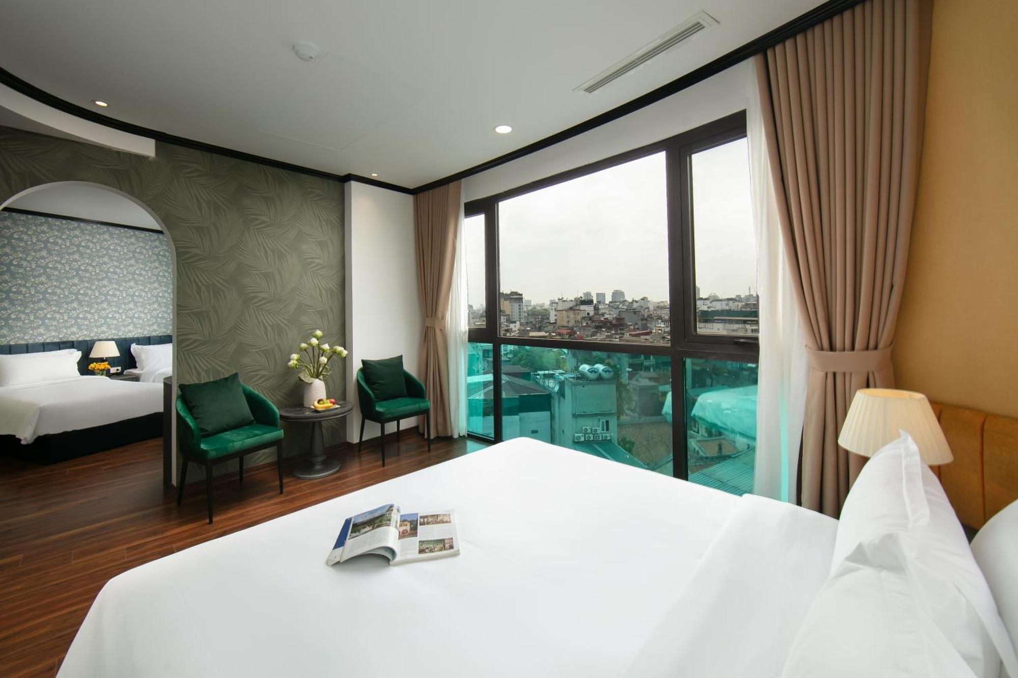 Plaza & 4* Hanoi