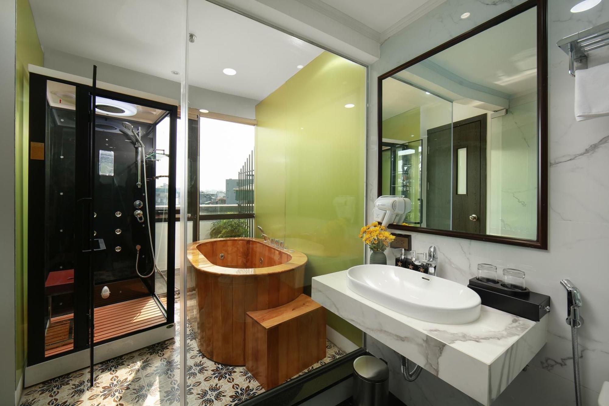 Plaza & Hotel 4*