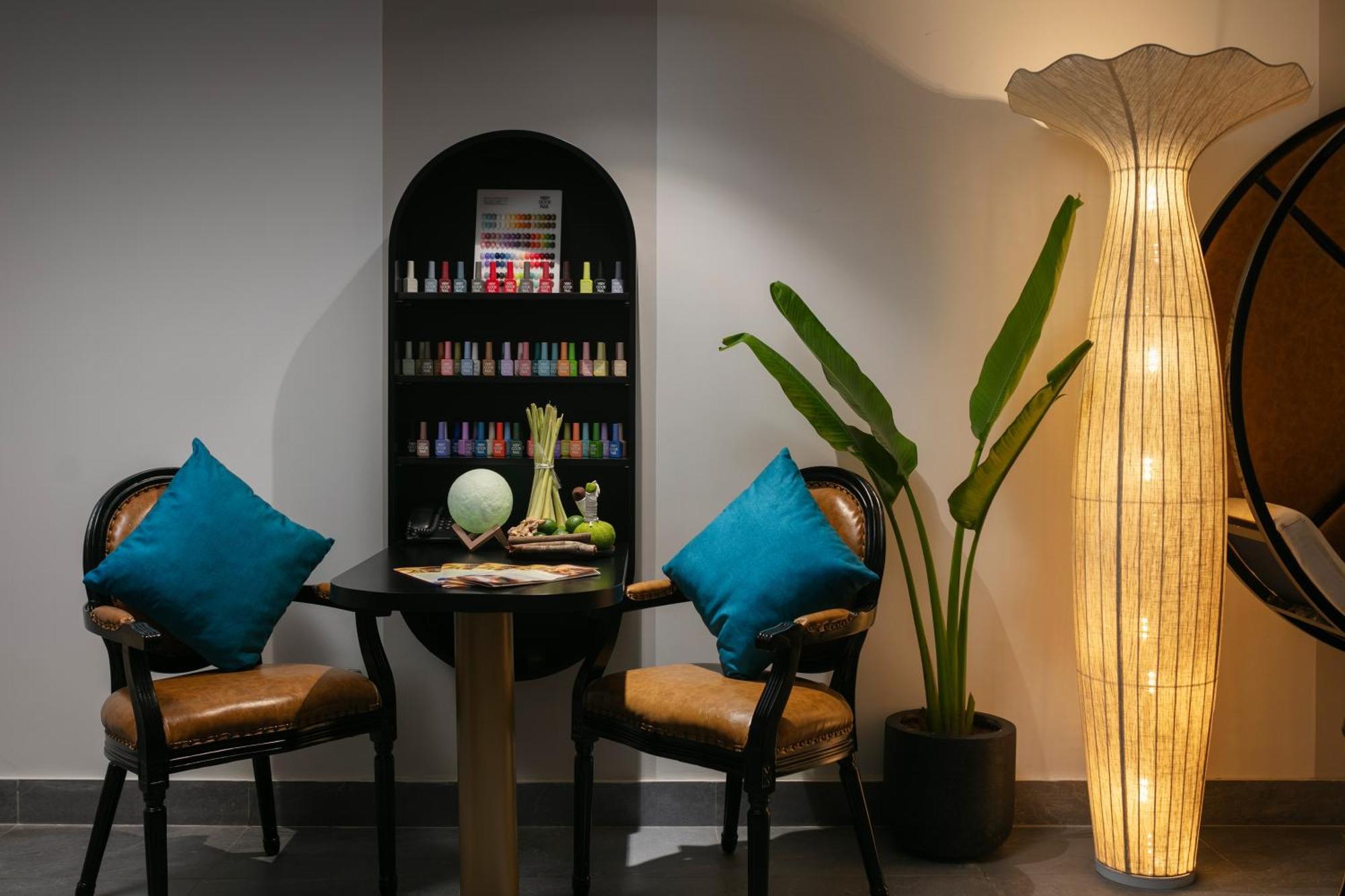Le Premier & Rooftop Bar Hanoi