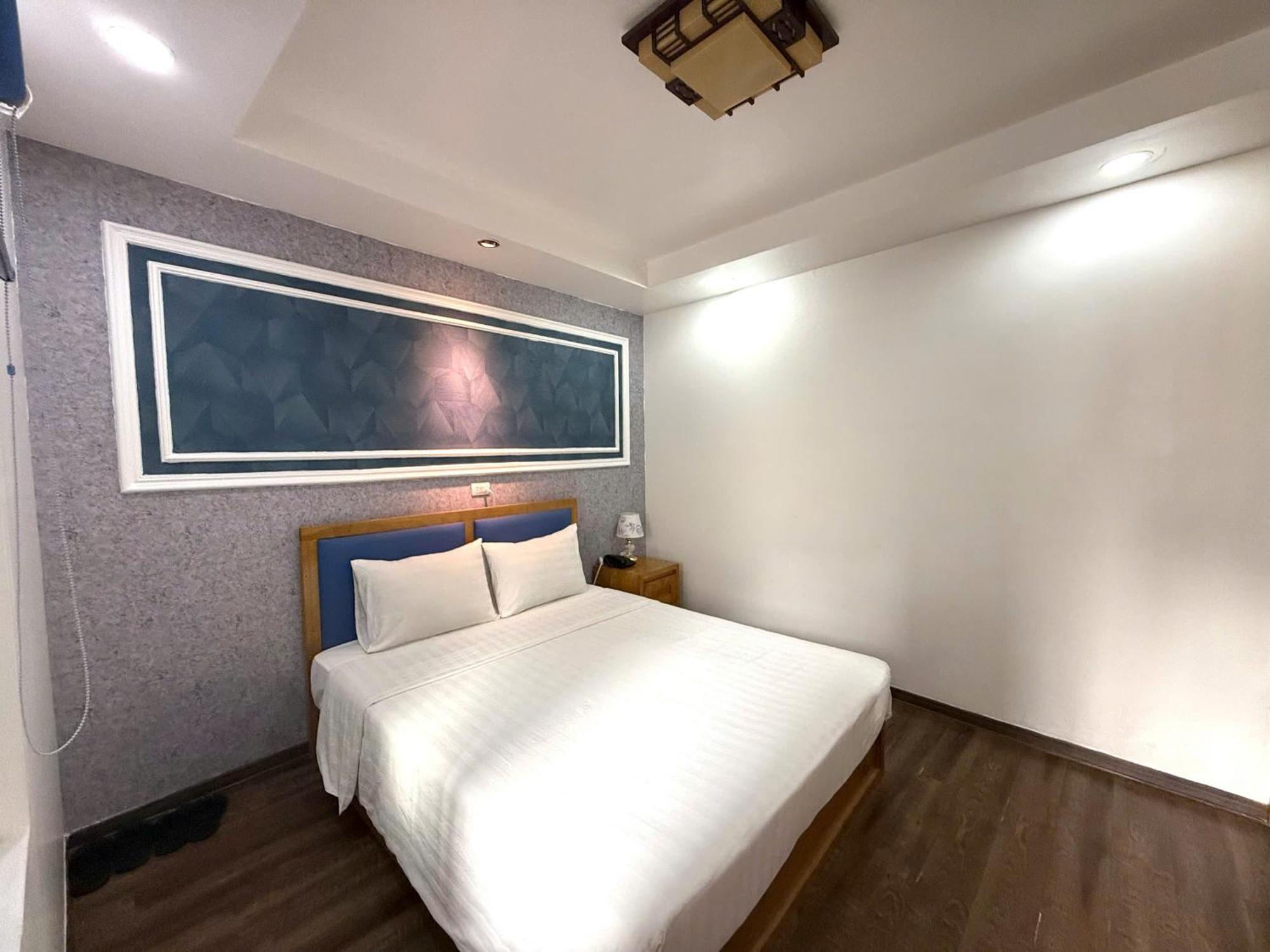 & Hotel 3*
