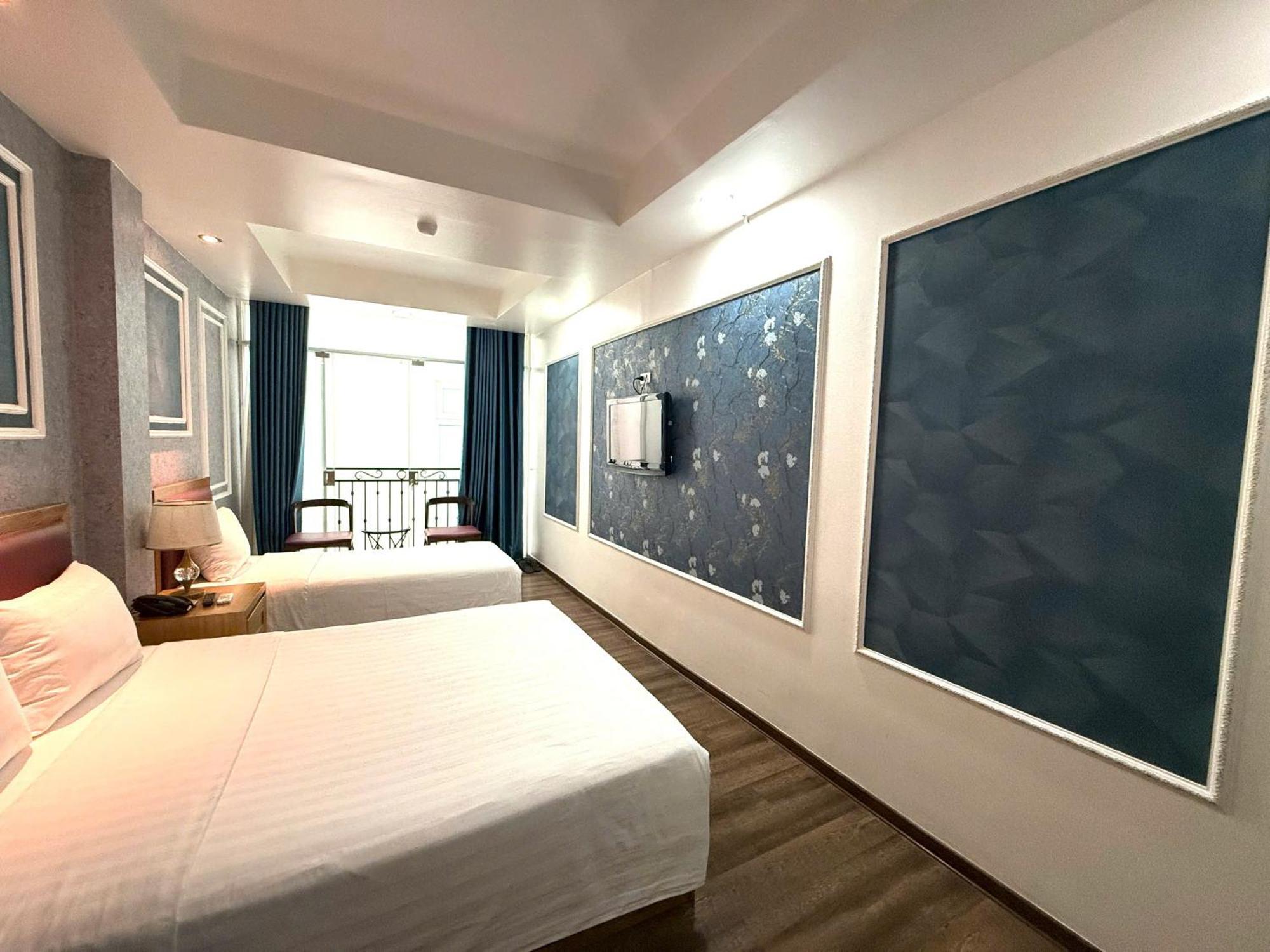 Hotel & 3*