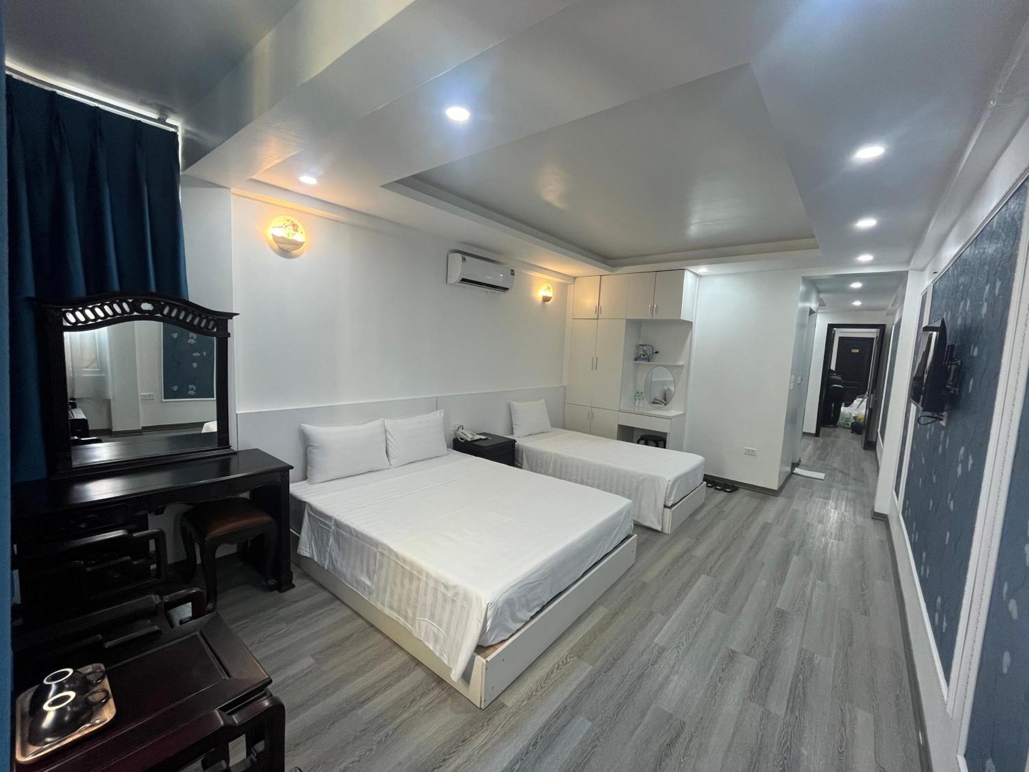 Hotel The Queen & 2 2*