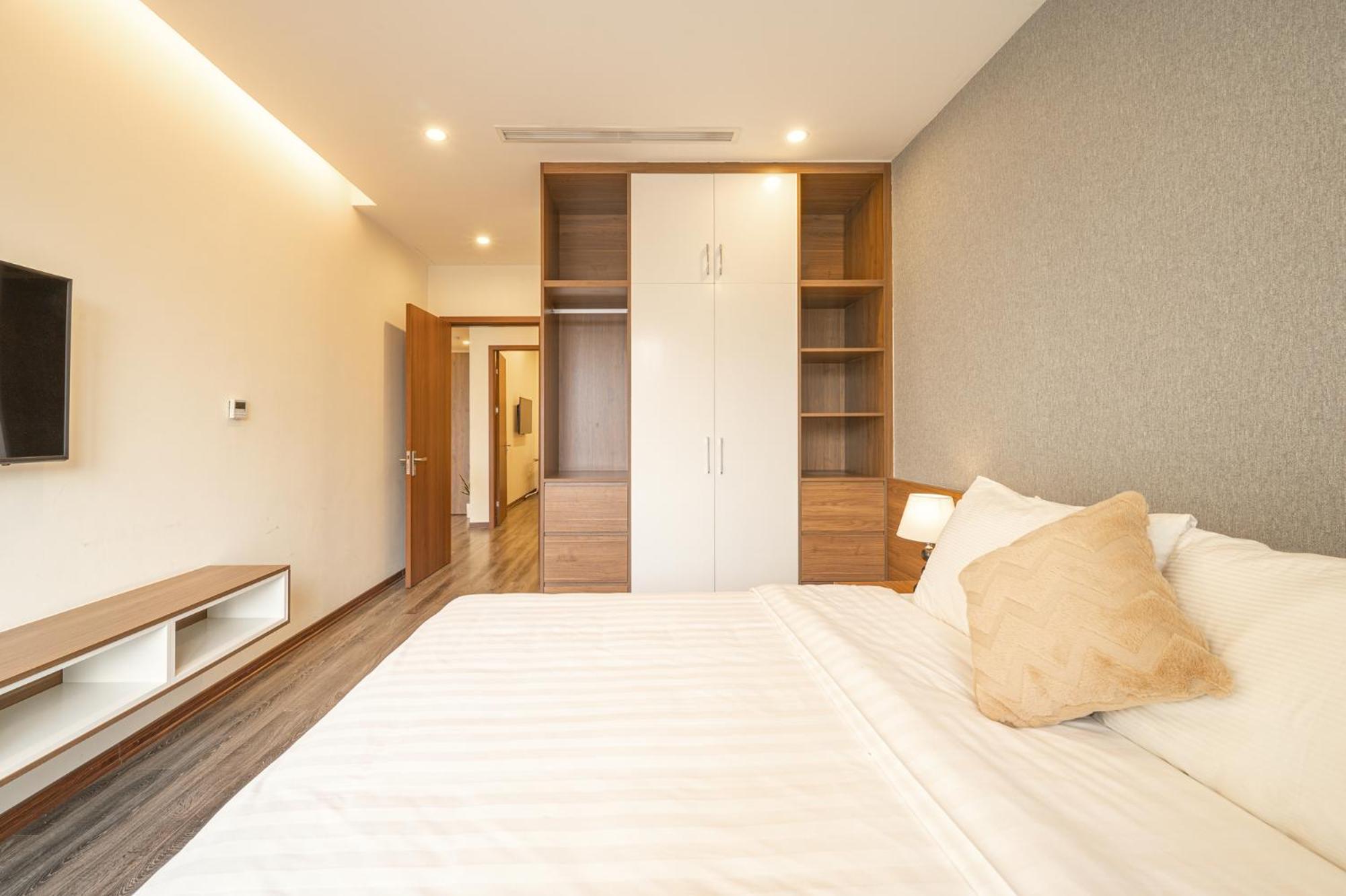 Khách sạn Luxe Paradise Tay Ho Hà Nội