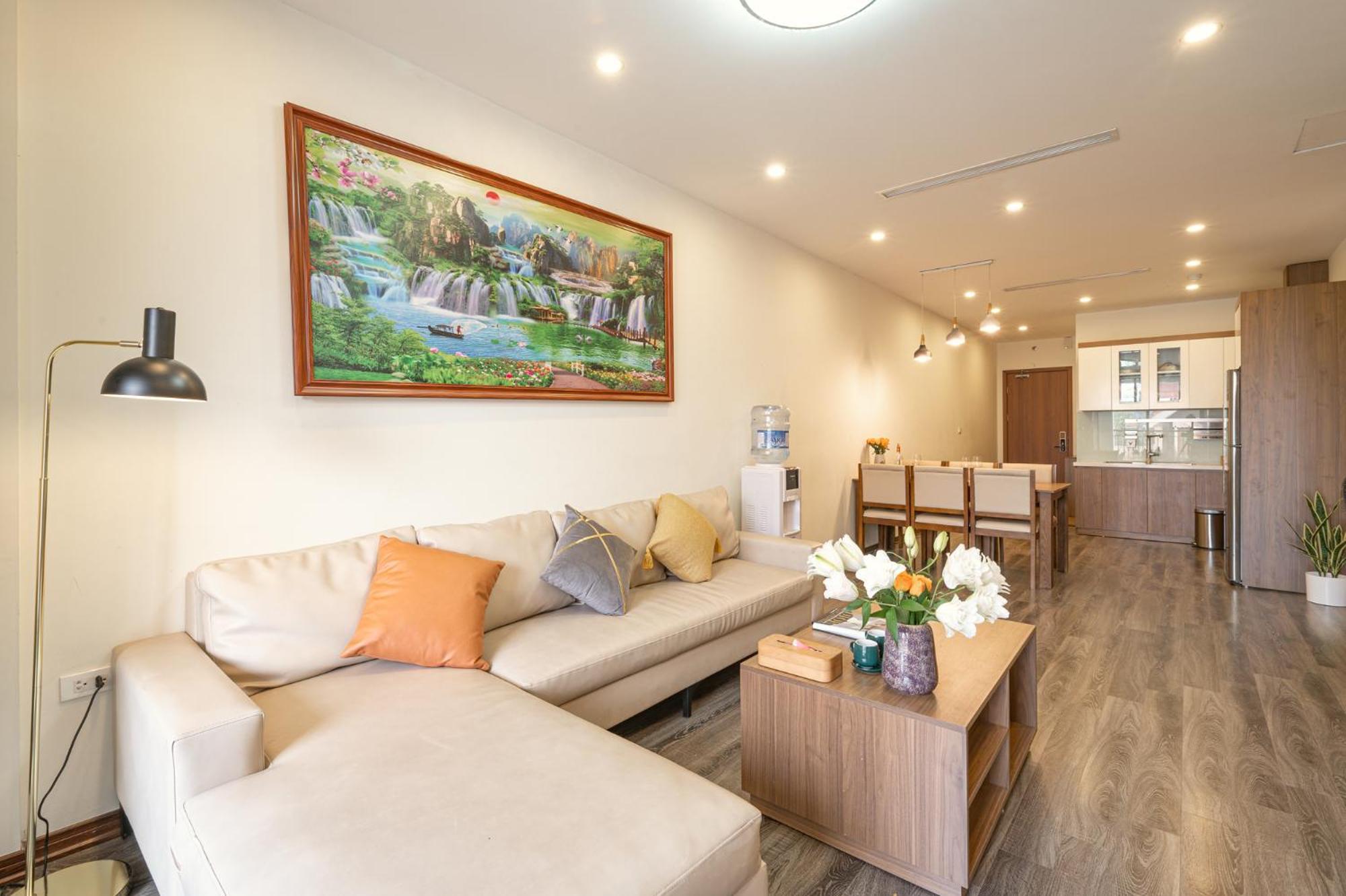 Khách sạn Luxe Paradise Tay Ho