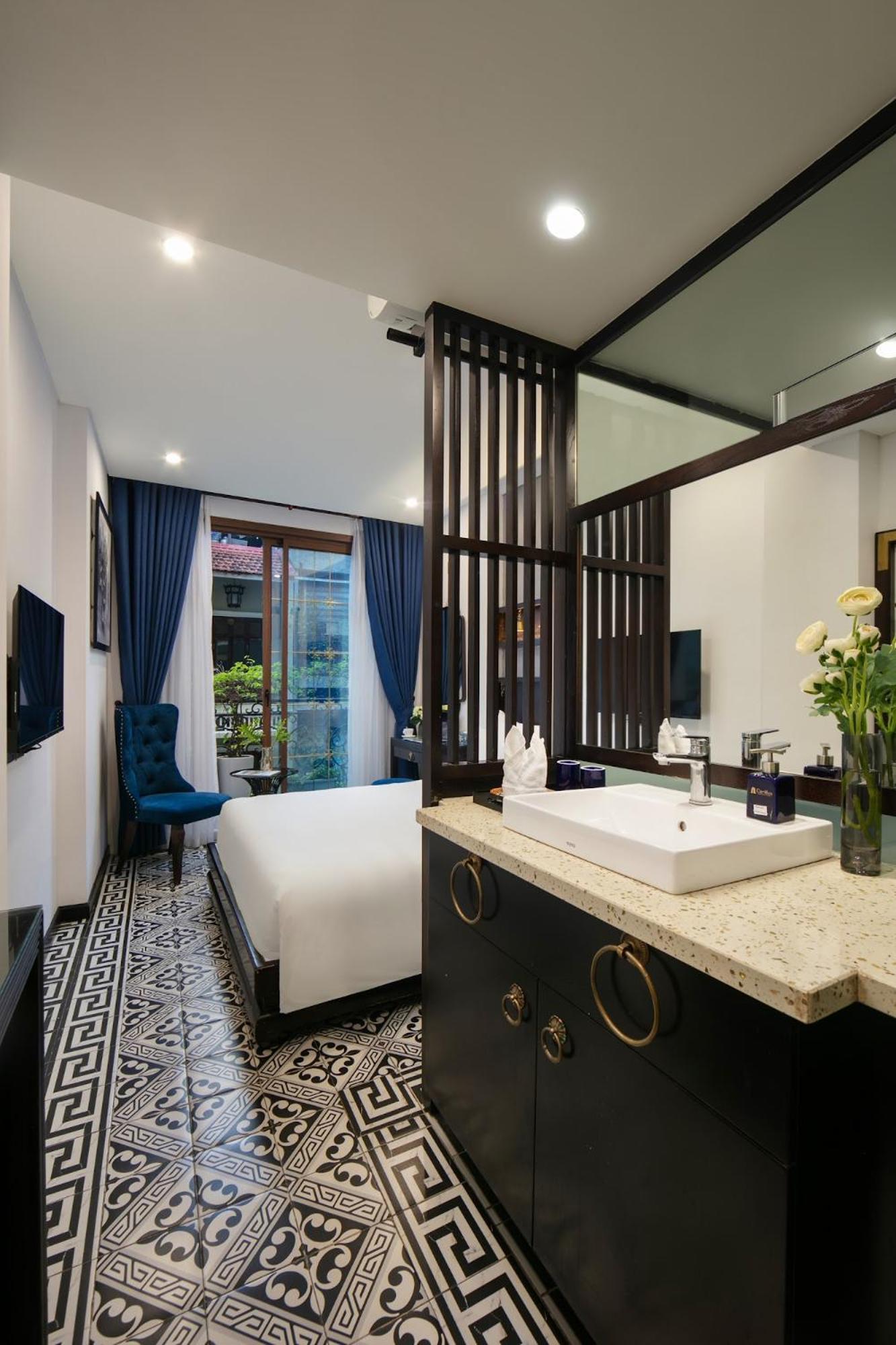 Khách sạn Carillon Boutique
