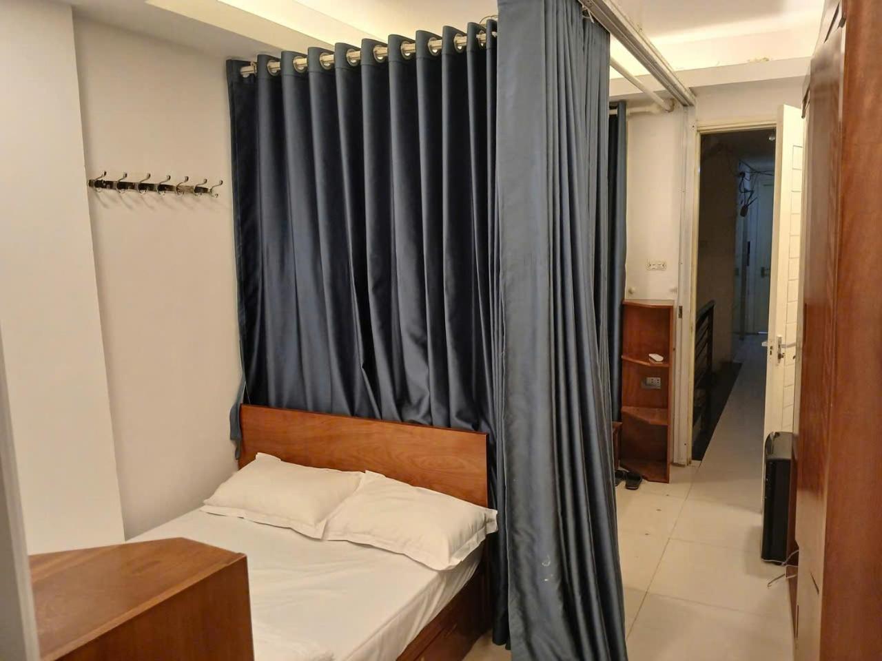Simple 14 Nha Chung * Hanoi