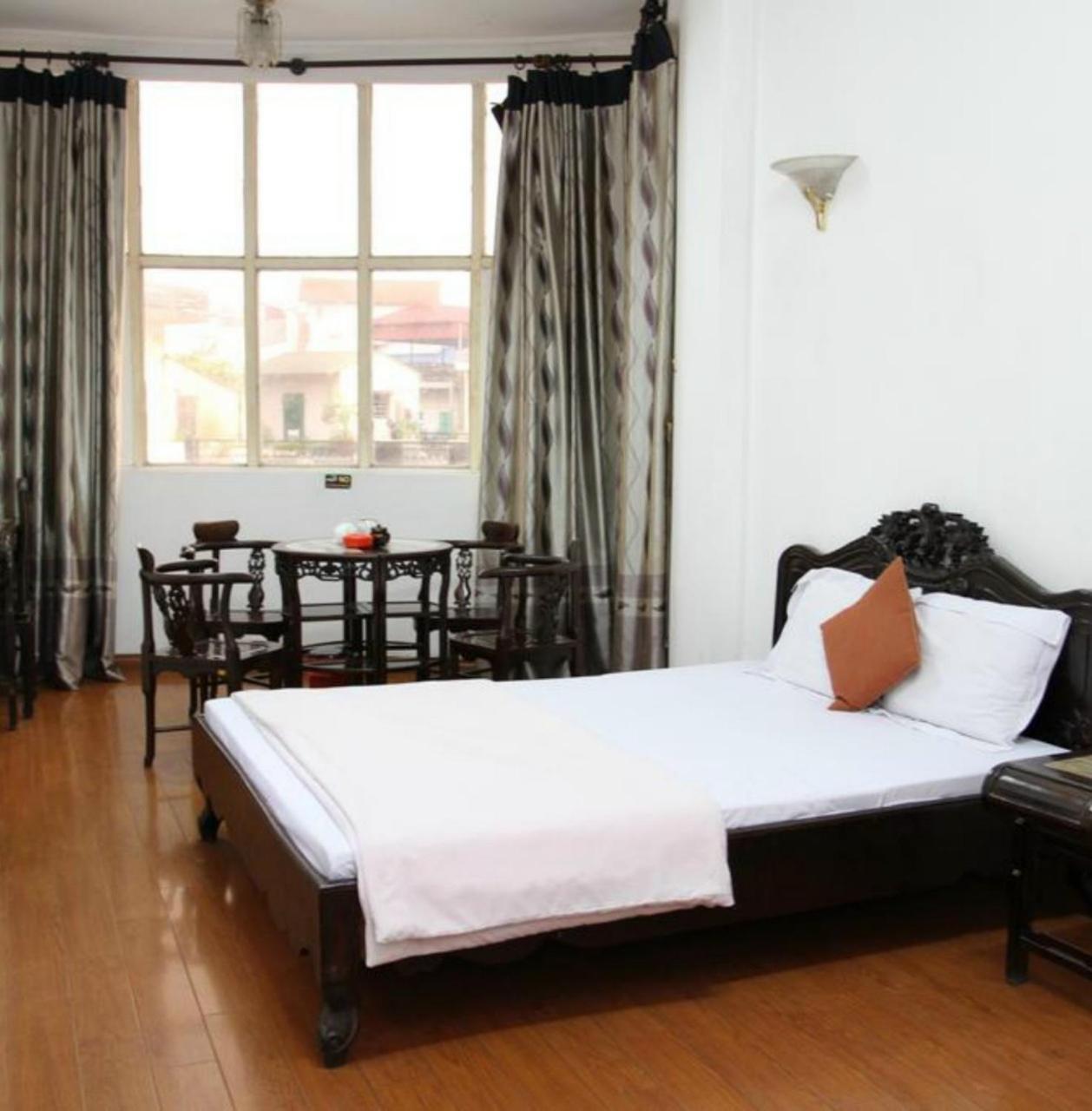 Hoang Cuong 15 Nguyen Thai Hoc Hotel *