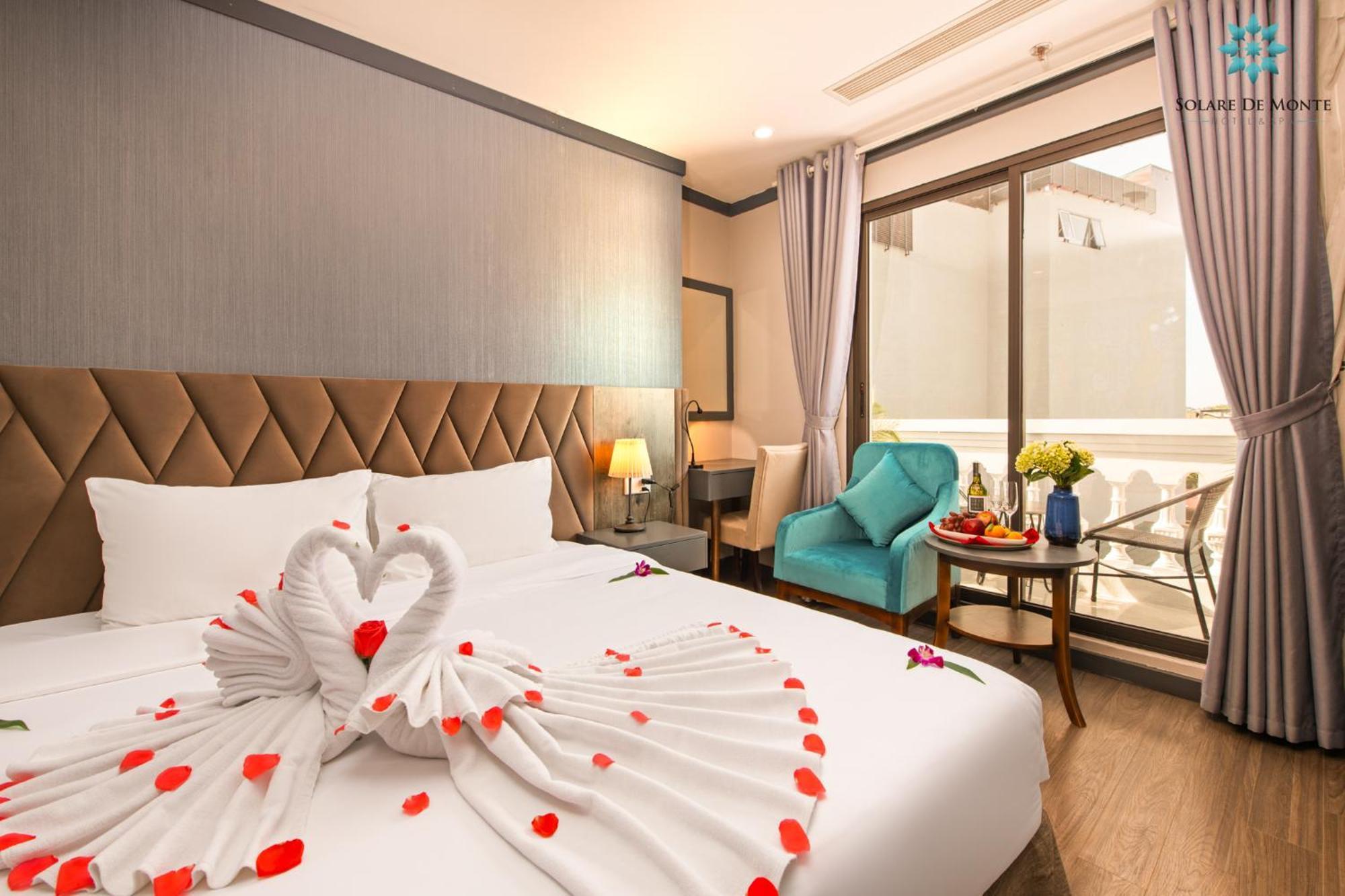 Khách sạn Khách Sạn&spa De Legend 4*