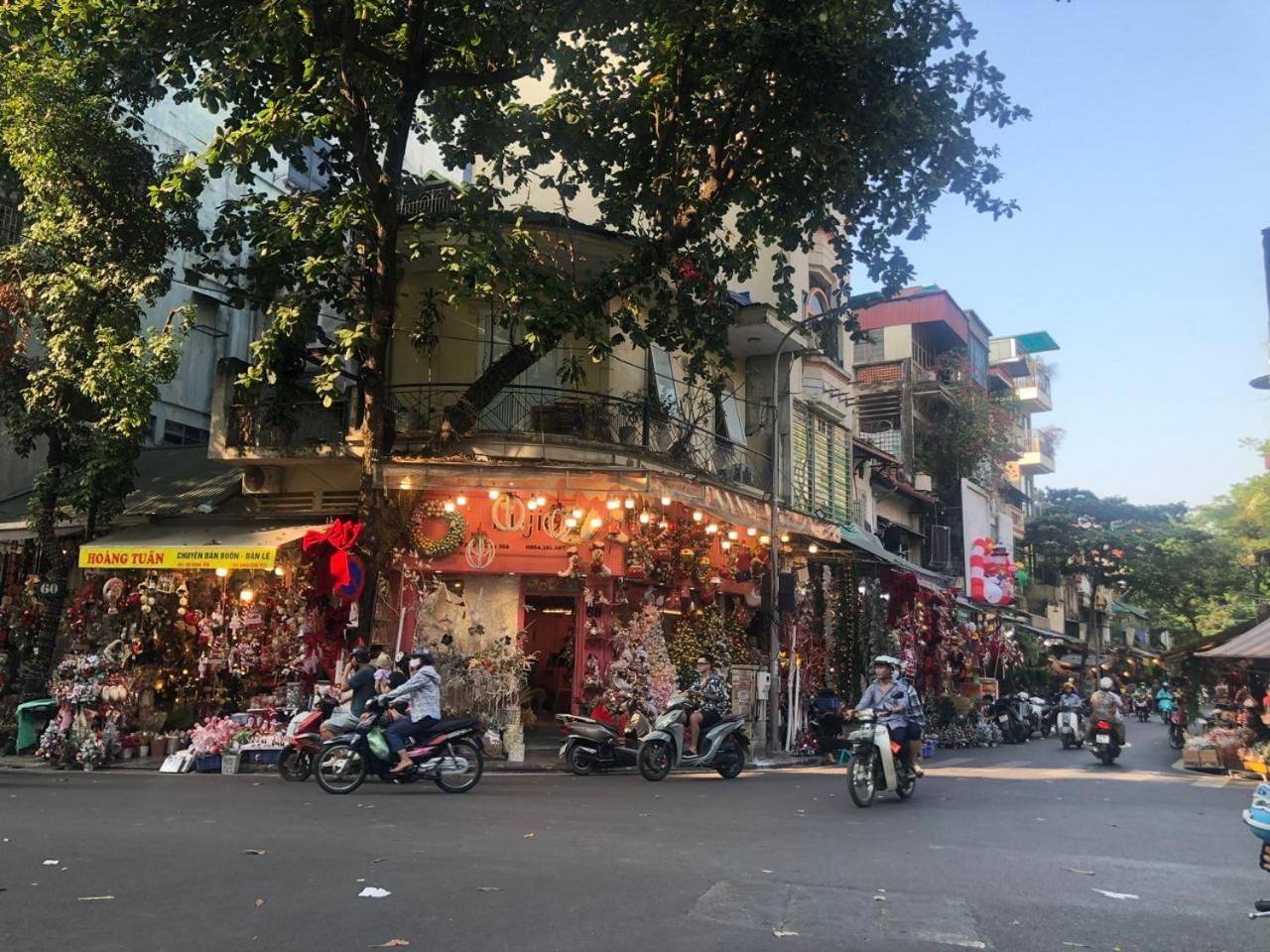 Omina & Travel 4* Hanoi