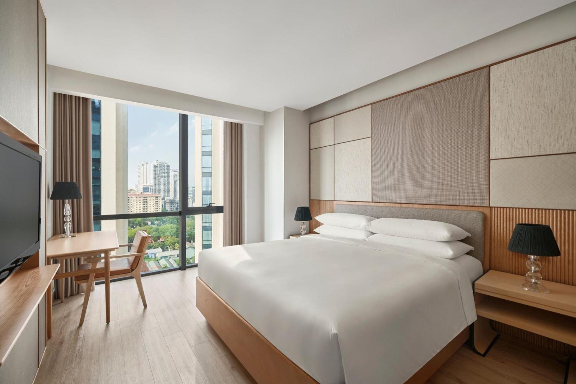 Sheraton West