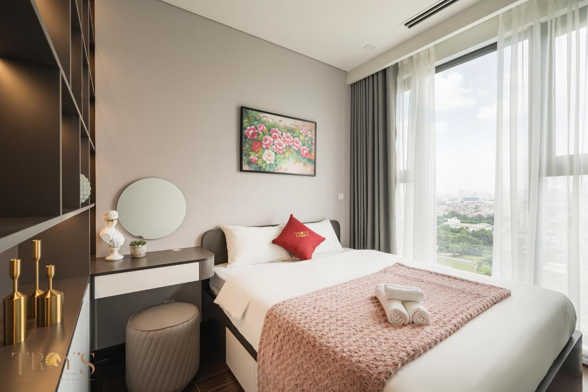 Troy House - Masteri West Heights Hotel 5*