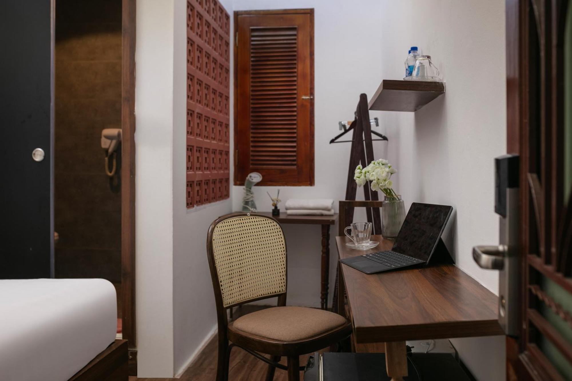 Backpackers & Rooftop Bar Hotel Hanoi