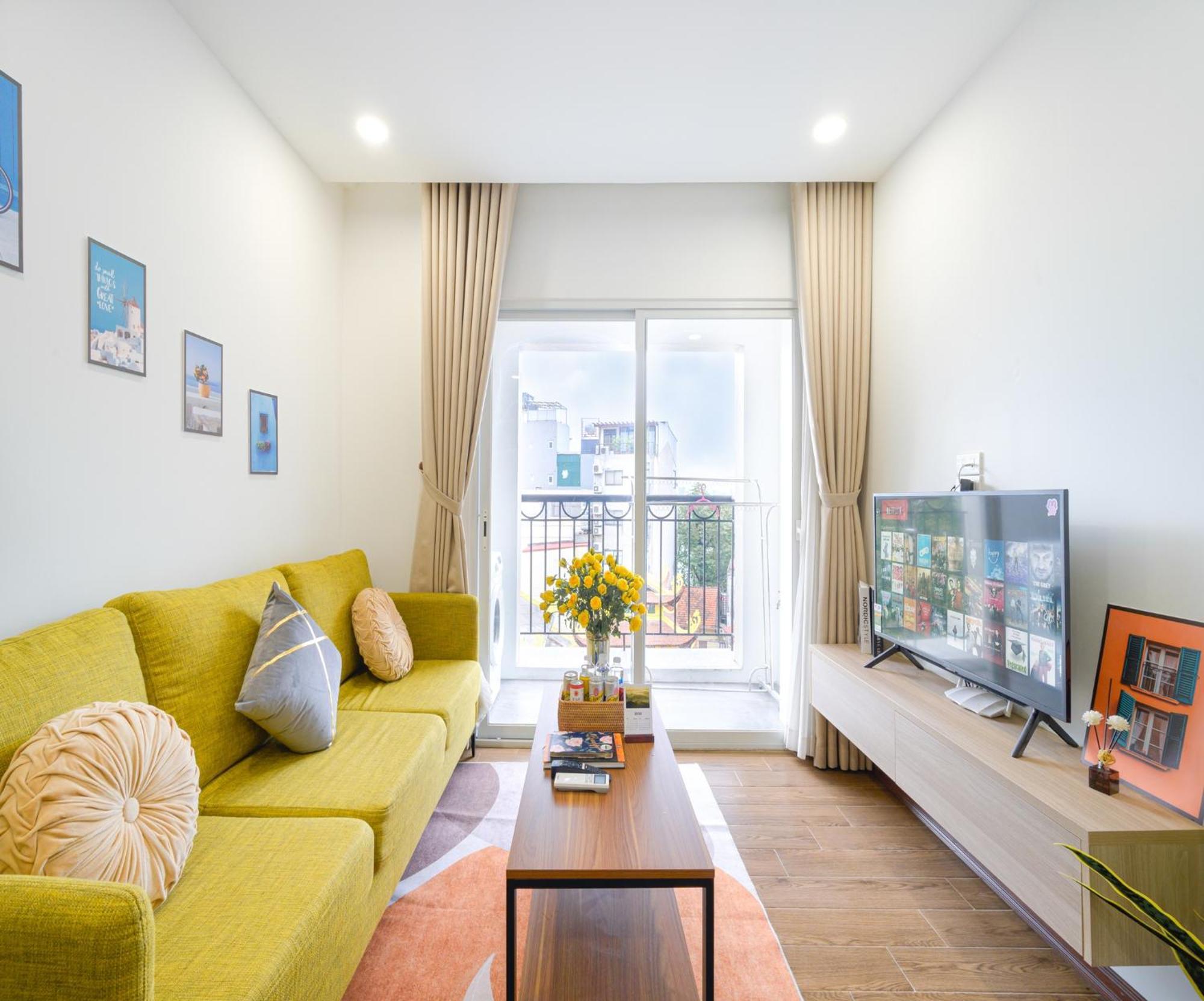 Luxe Paradise Truc Bach Apartment Hanoi