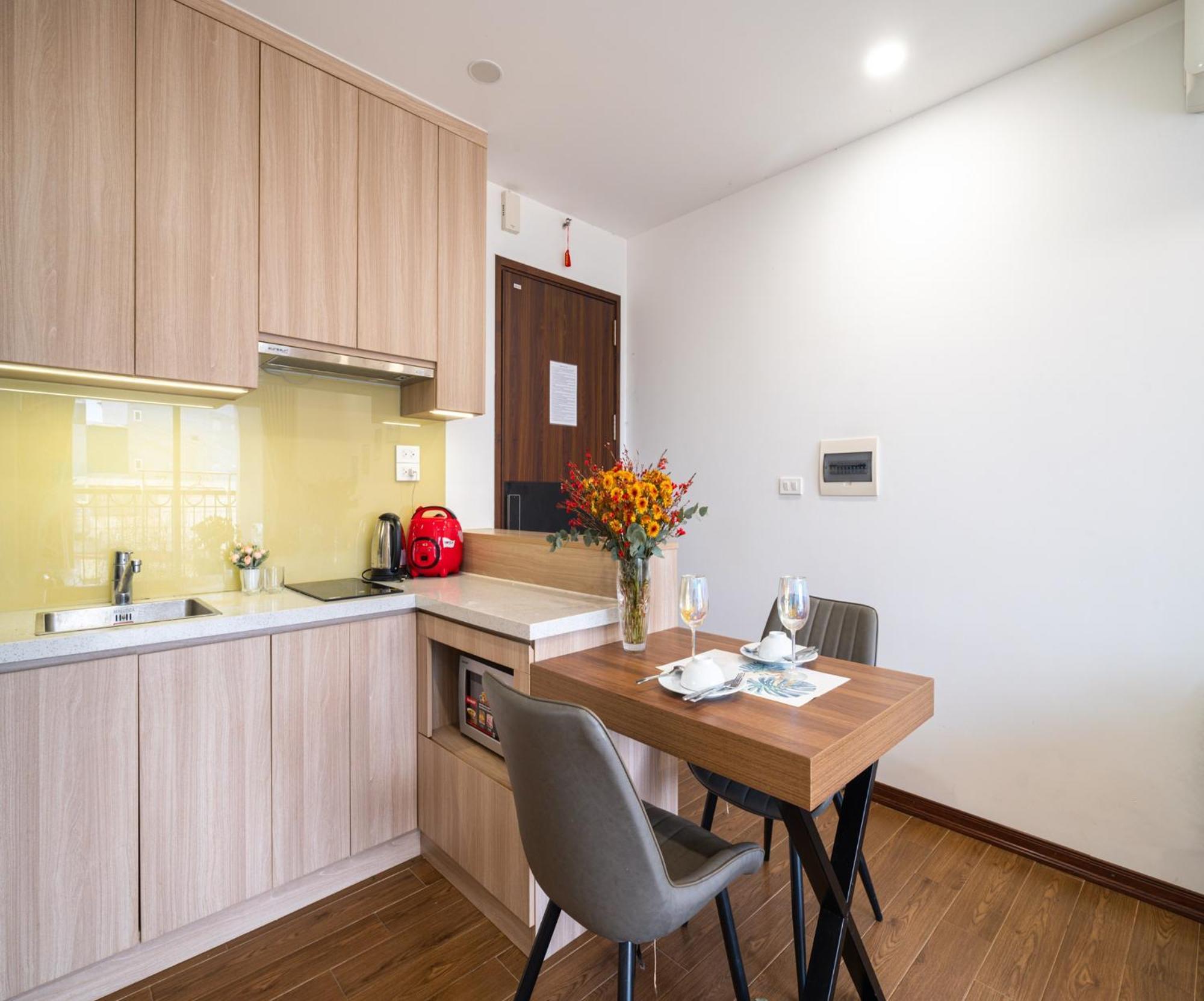 Luxe Paradise Truc Bach Apartment Hanoi