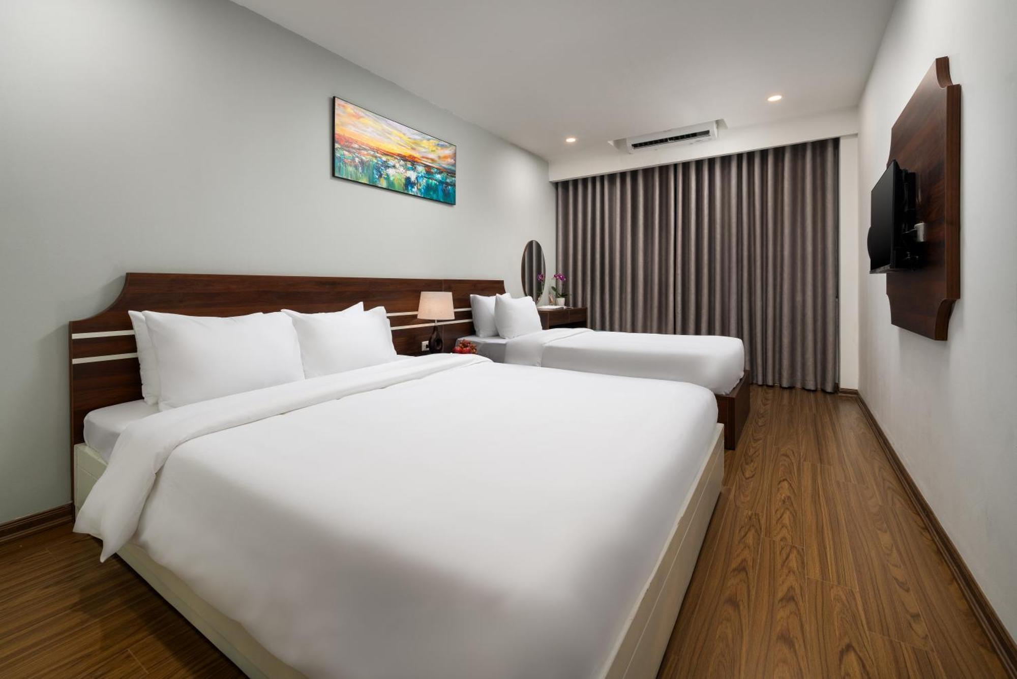 Astoria & Travel Hotel