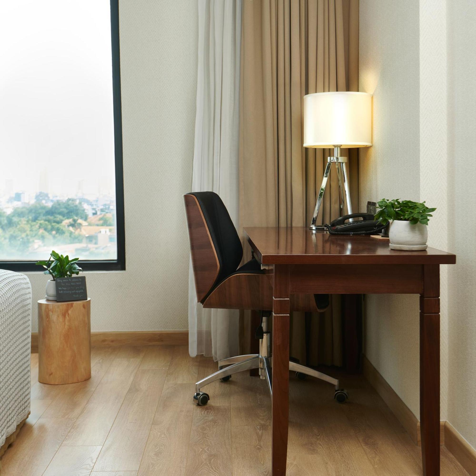 The Ann & Hà Nội