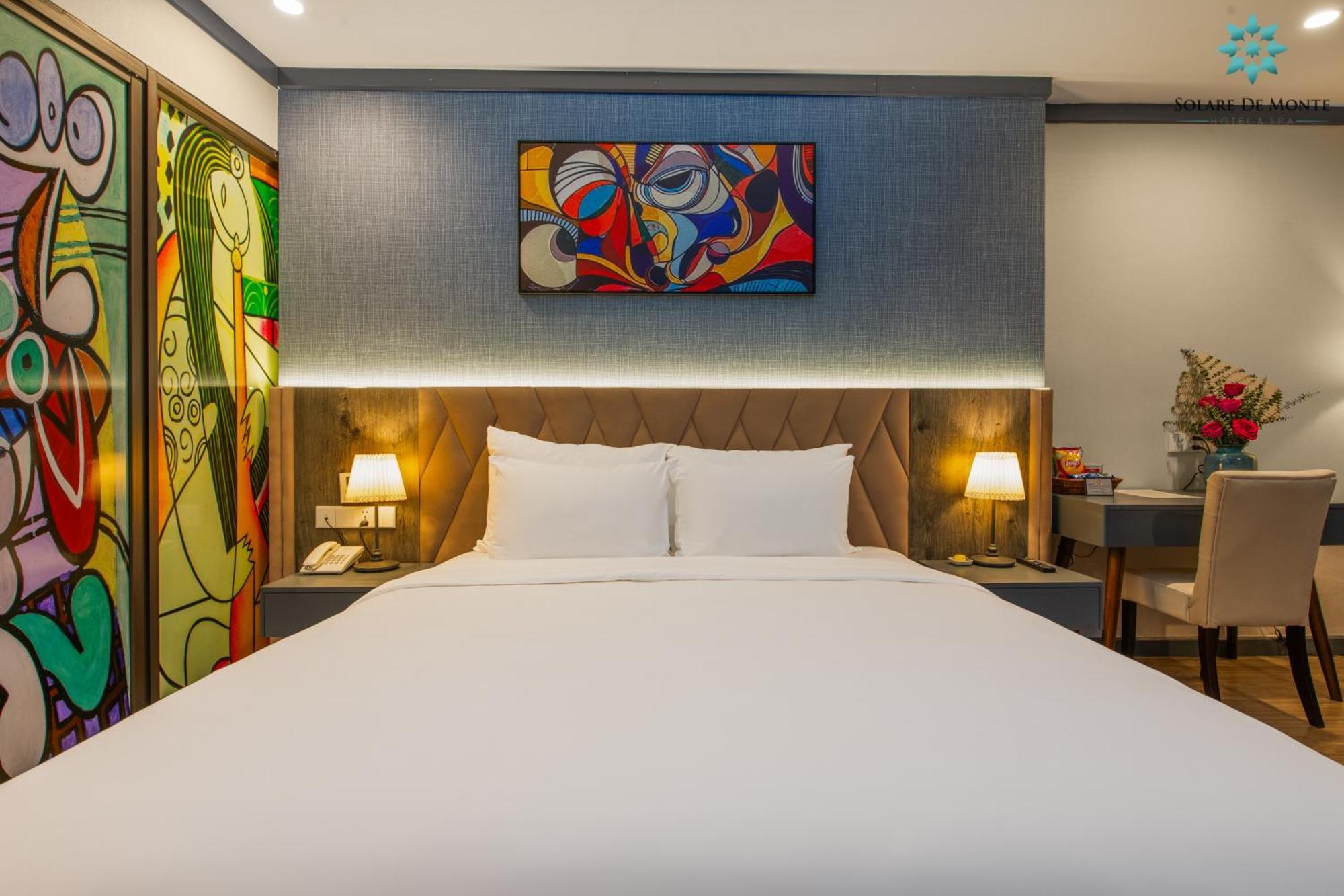 Khách sạn Khách Sạn&spa De Legend