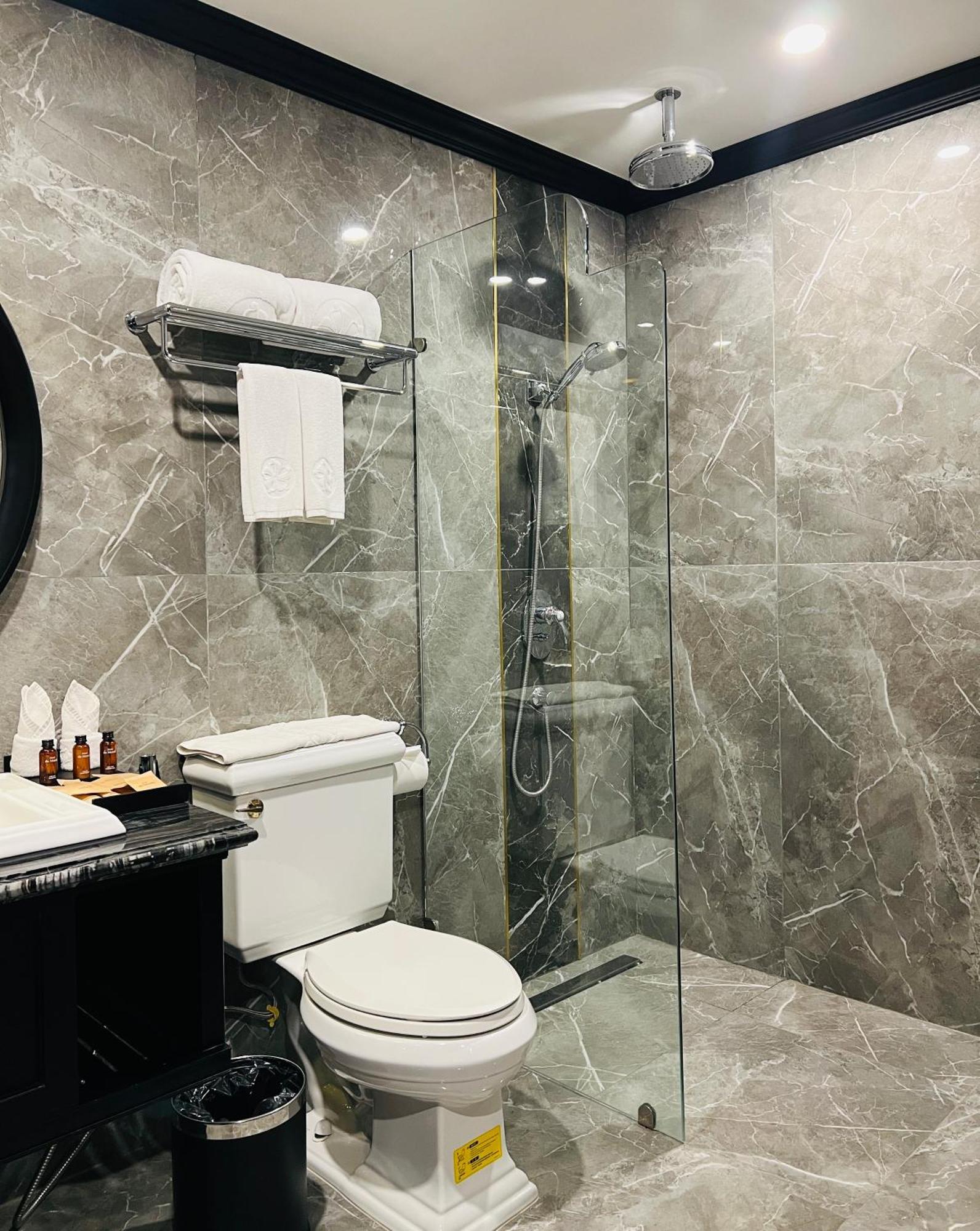 Du Monde Classic Hotel 3*