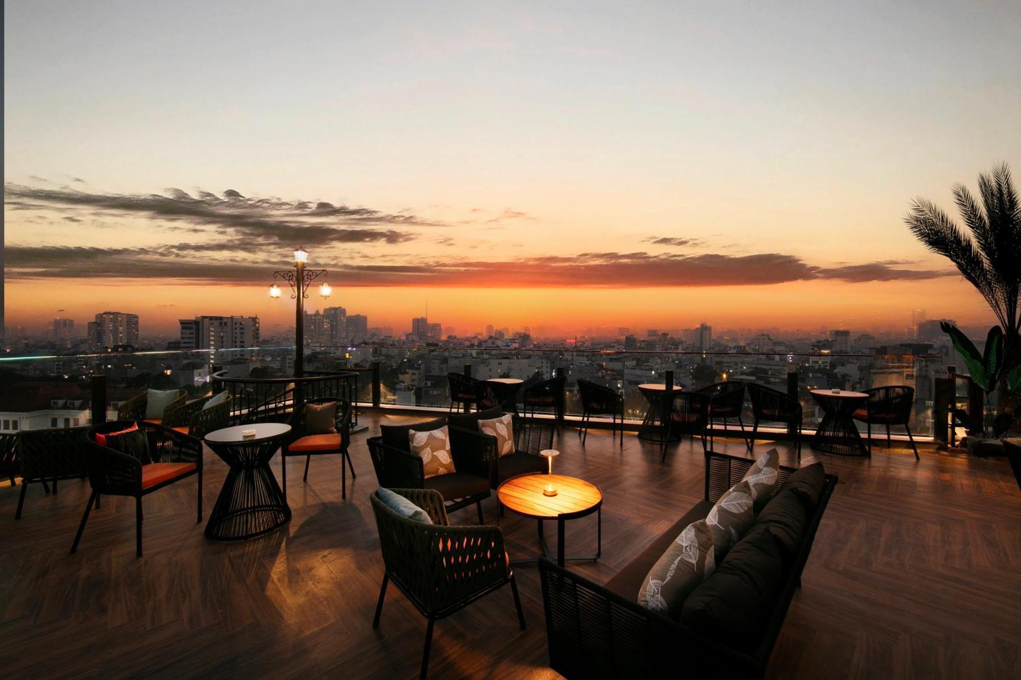 Khách sạn De Corner 4*