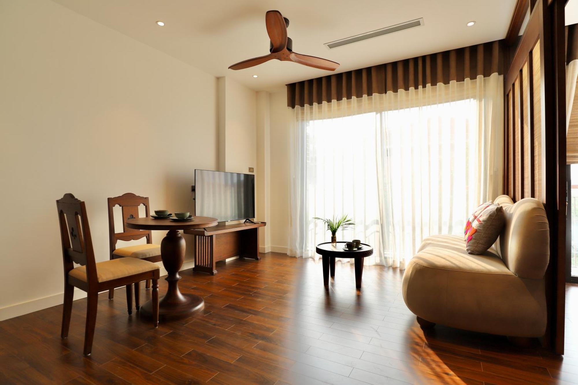 Maison Nha 17 Ton That Thiep * Hanoi