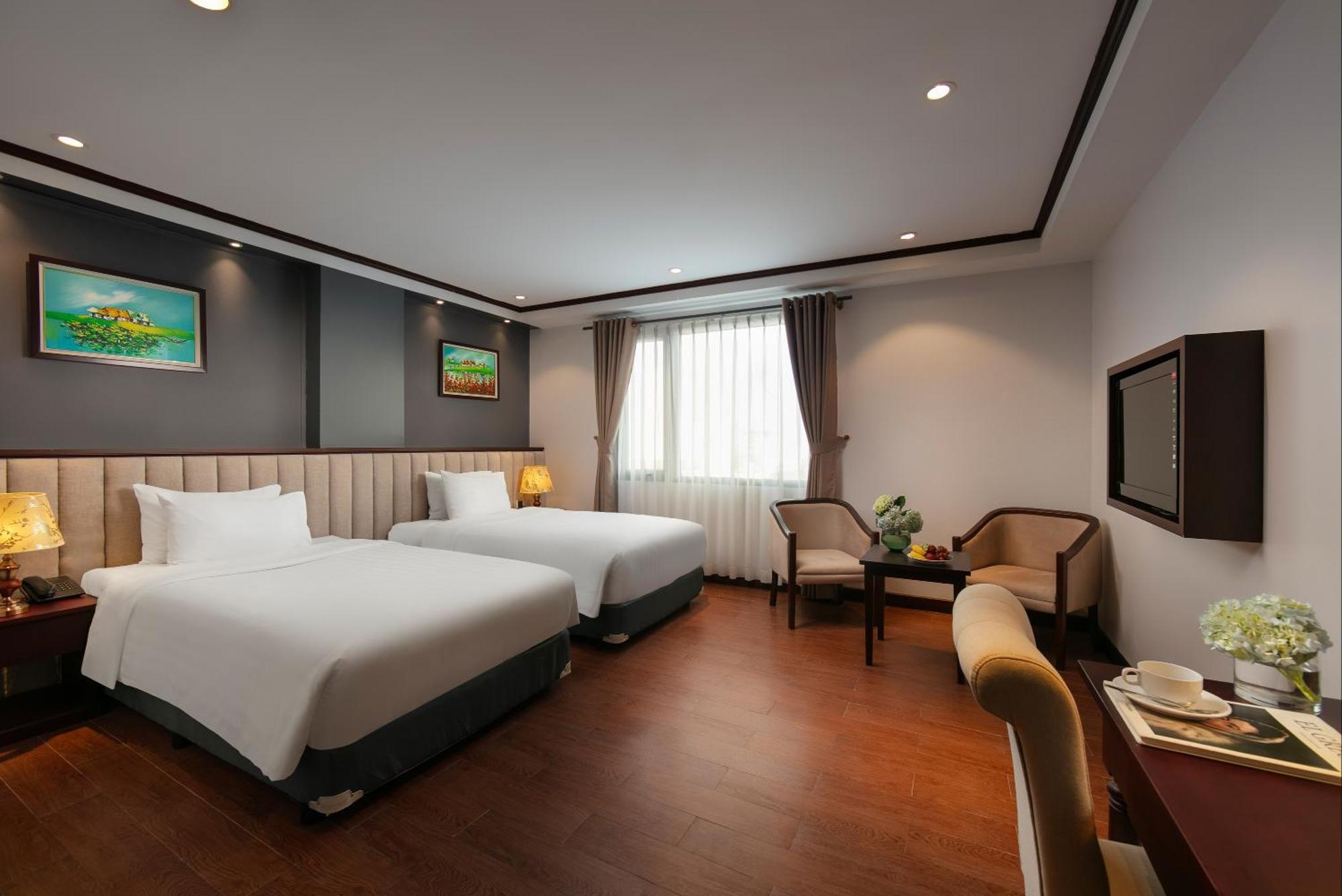 Khách sạn De Corner 4*